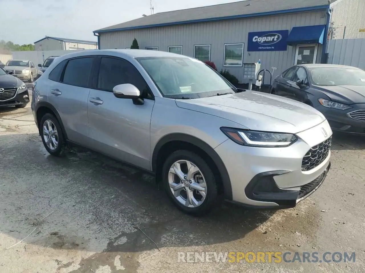 4 Photograph of a damaged car 3CZRZ2H32PM730937 HONDA HR-V 2023
