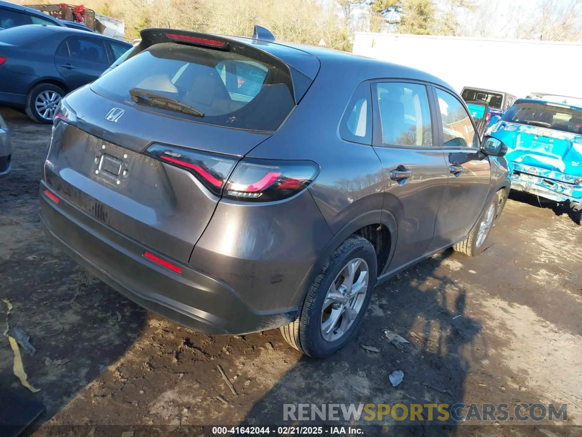 4 Photograph of a damaged car 3CZRZ2H35PM749224 HONDA HR-V 2023