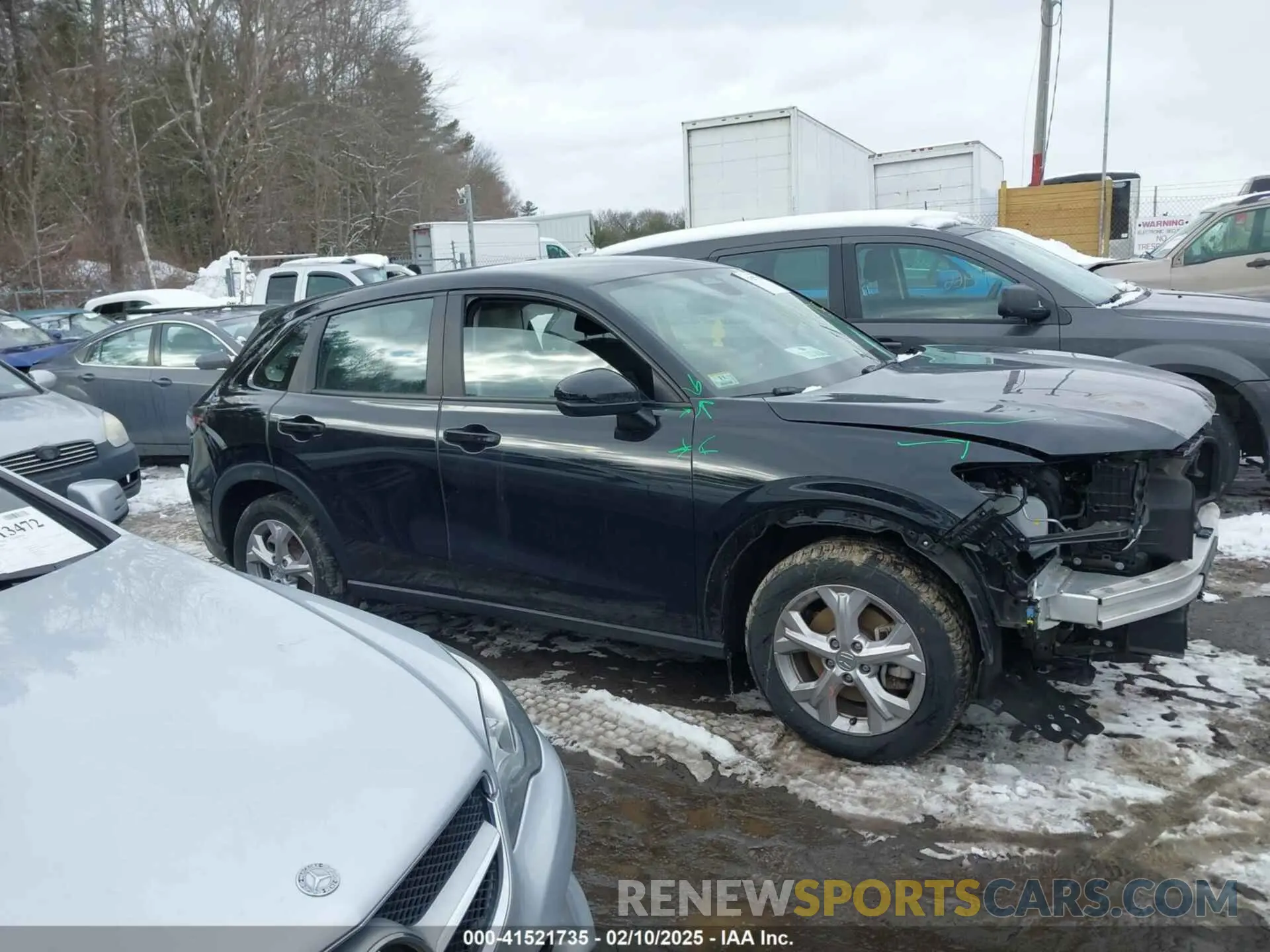 14 Photograph of a damaged car 3CZRZ2H36PM715695 HONDA HR-V 2023