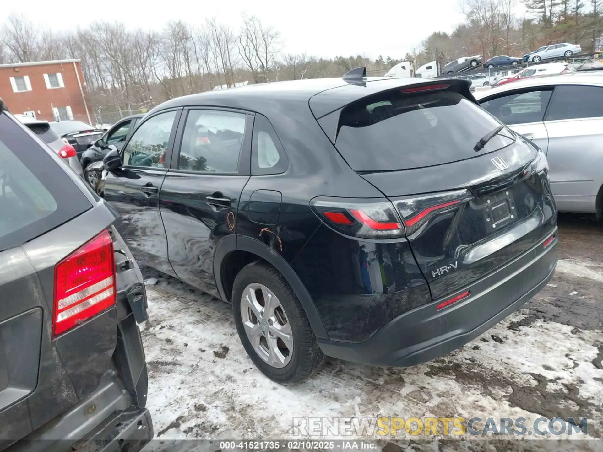 15 Photograph of a damaged car 3CZRZ2H36PM715695 HONDA HR-V 2023