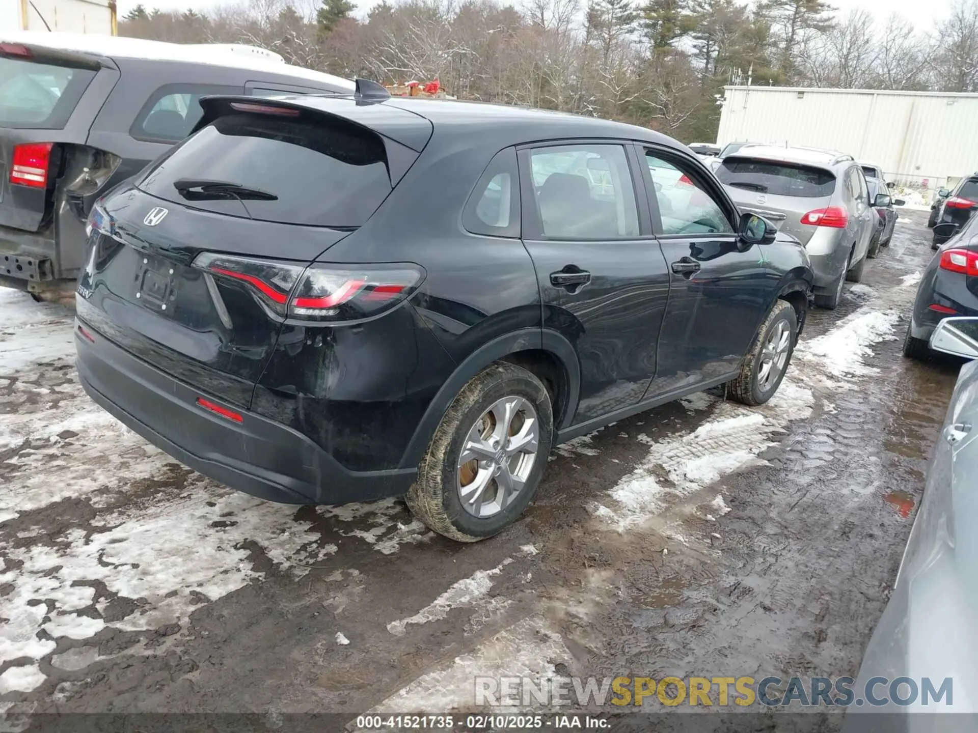 4 Photograph of a damaged car 3CZRZ2H36PM715695 HONDA HR-V 2023