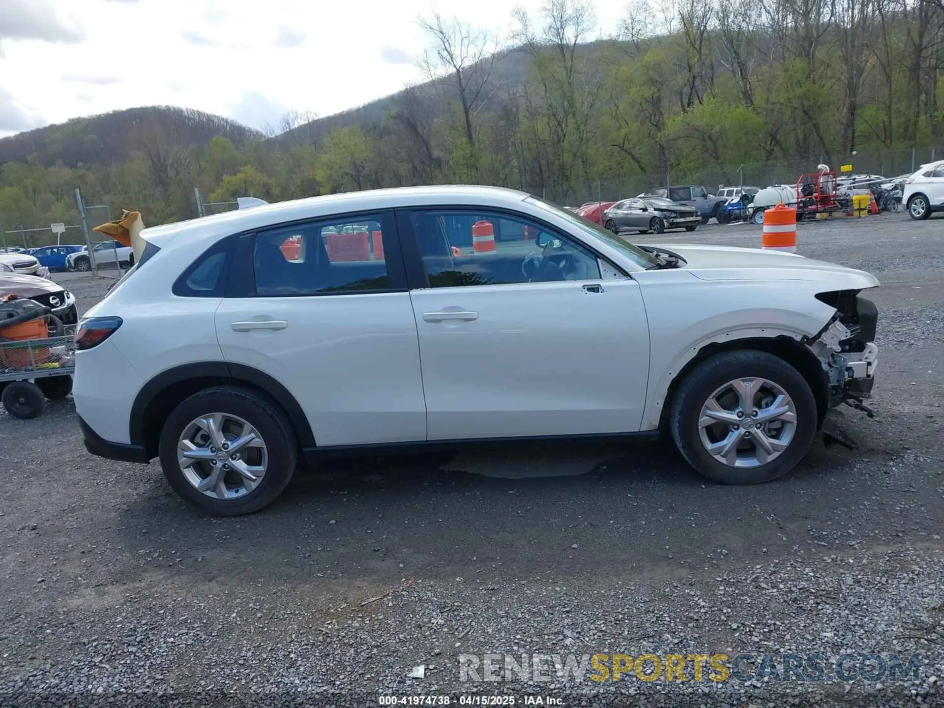 14 Photograph of a damaged car 3CZRZ2H36PM721089 HONDA HR-V 2023