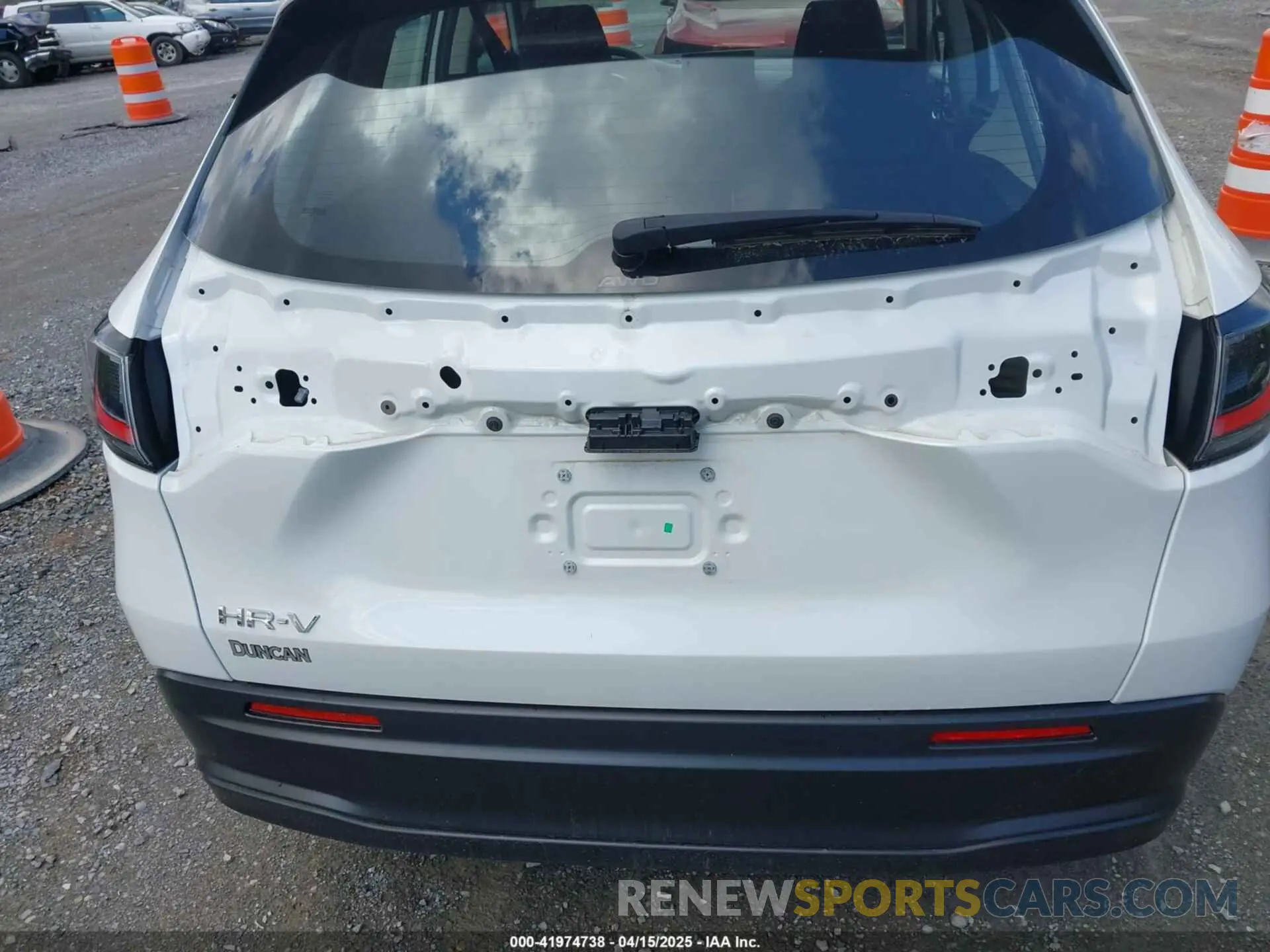 21 Photograph of a damaged car 3CZRZ2H36PM721089 HONDA HR-V 2023