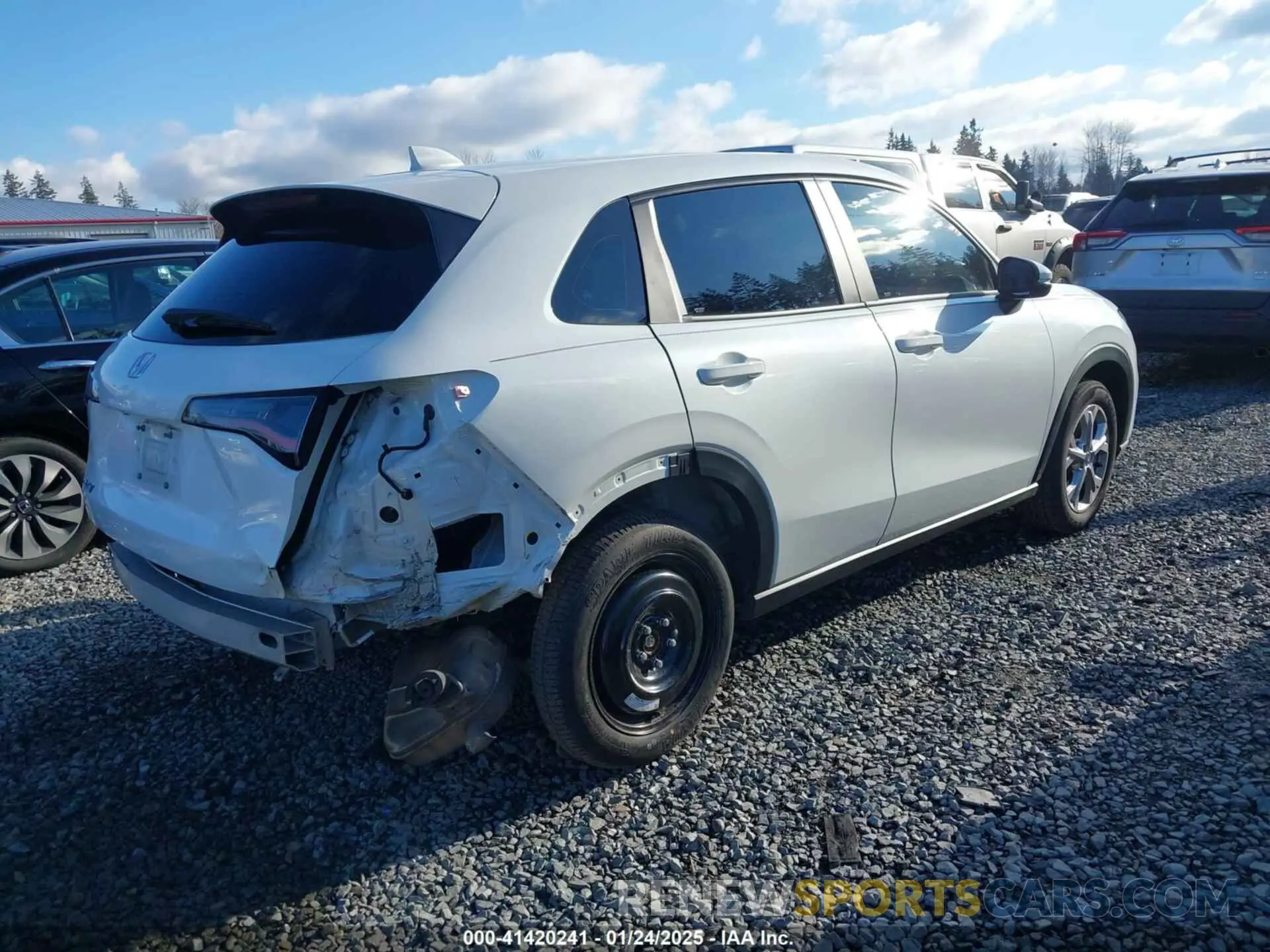 4 Photograph of a damaged car 3CZRZ2H36PM727006 HONDA HR-V 2023
