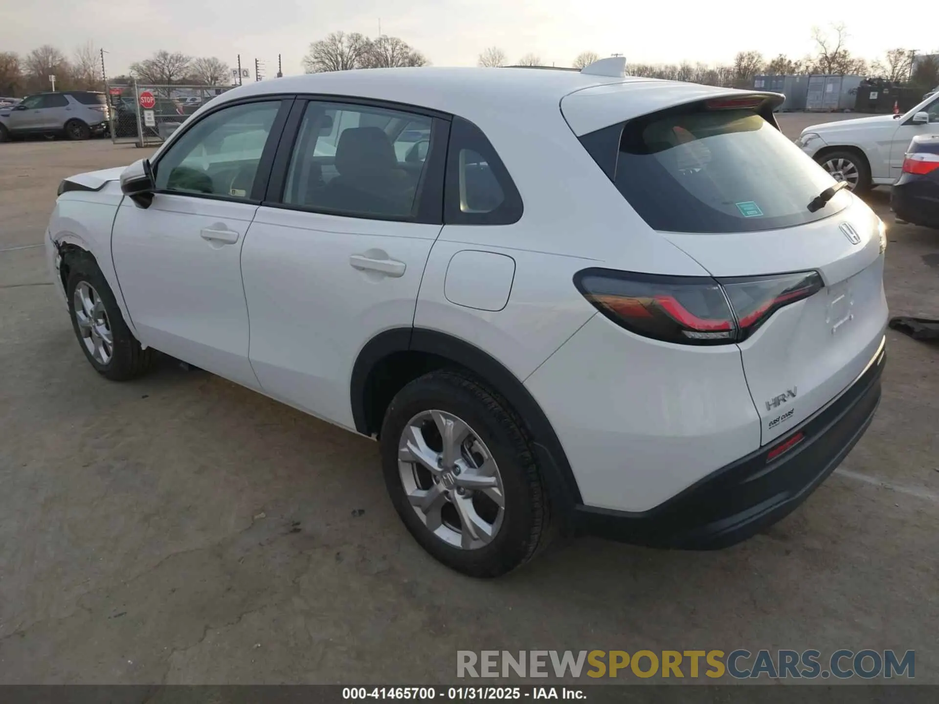 3 Photograph of a damaged car 3CZRZ2H36PM742038 HONDA HR-V 2023