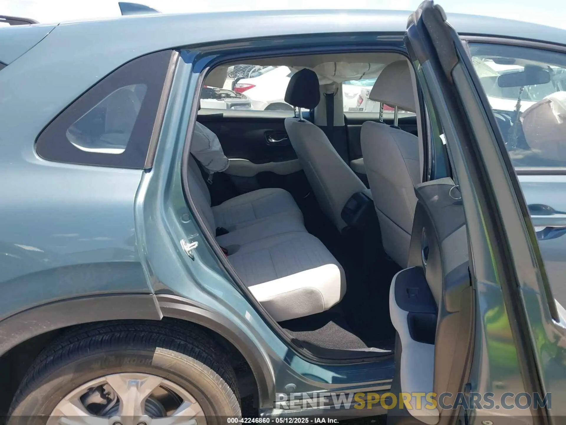 8 Photograph of a damaged car 3CZRZ2H36PM742623 HONDA HR-V 2023
