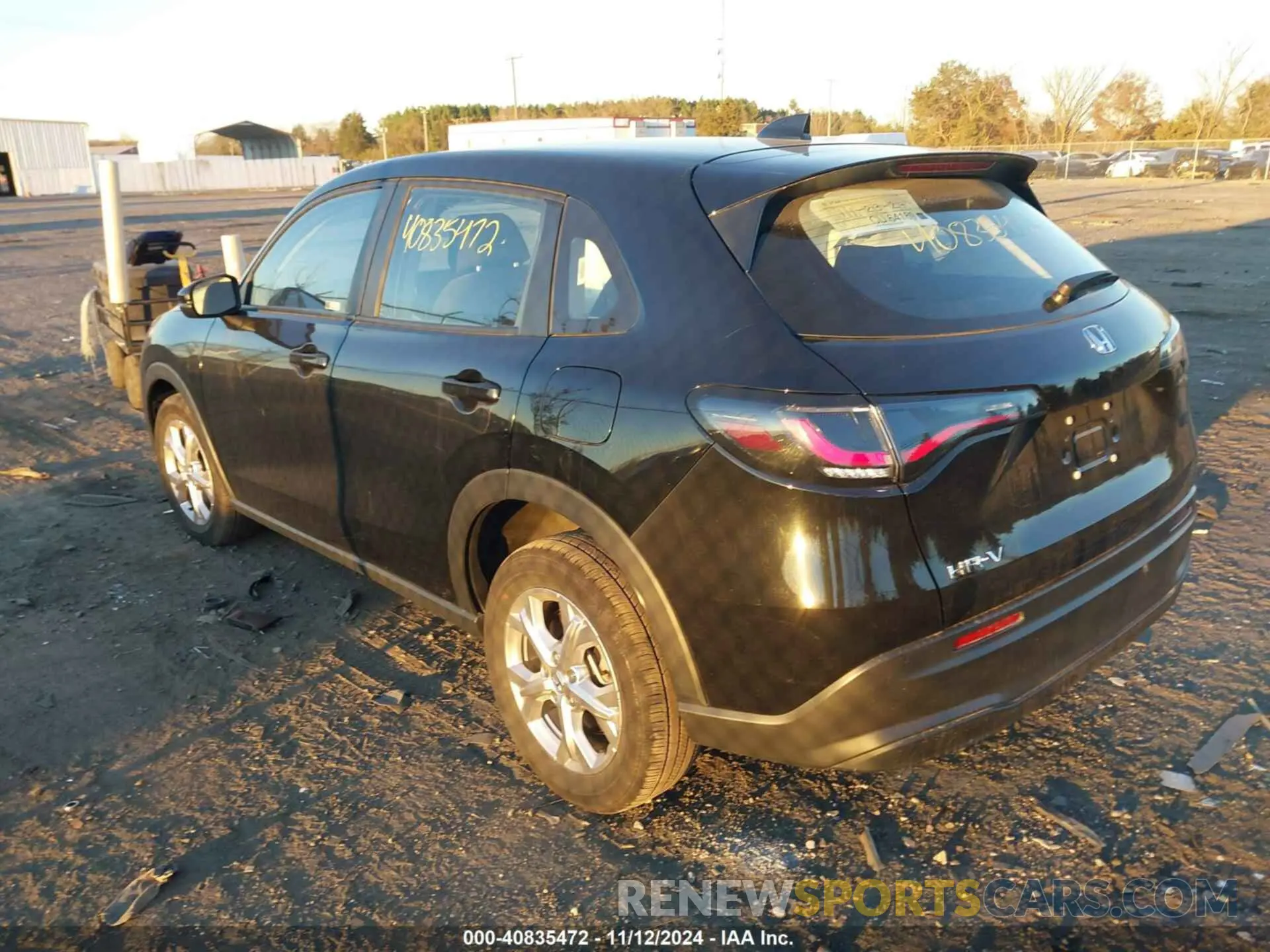 3 Photograph of a damaged car 3CZRZ2H37PM744655 HONDA HR-V 2023