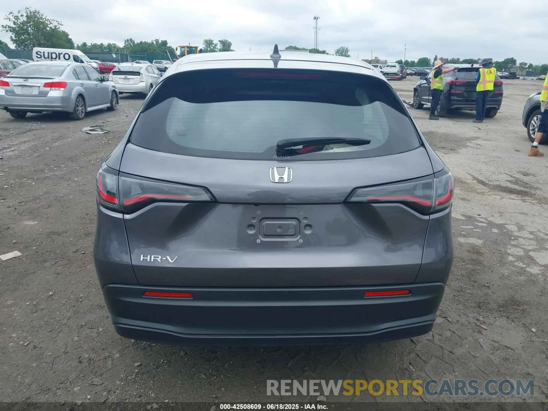 15 Photograph of a damaged car 3CZRZ2H37PM745529 HONDA HR-V 2023