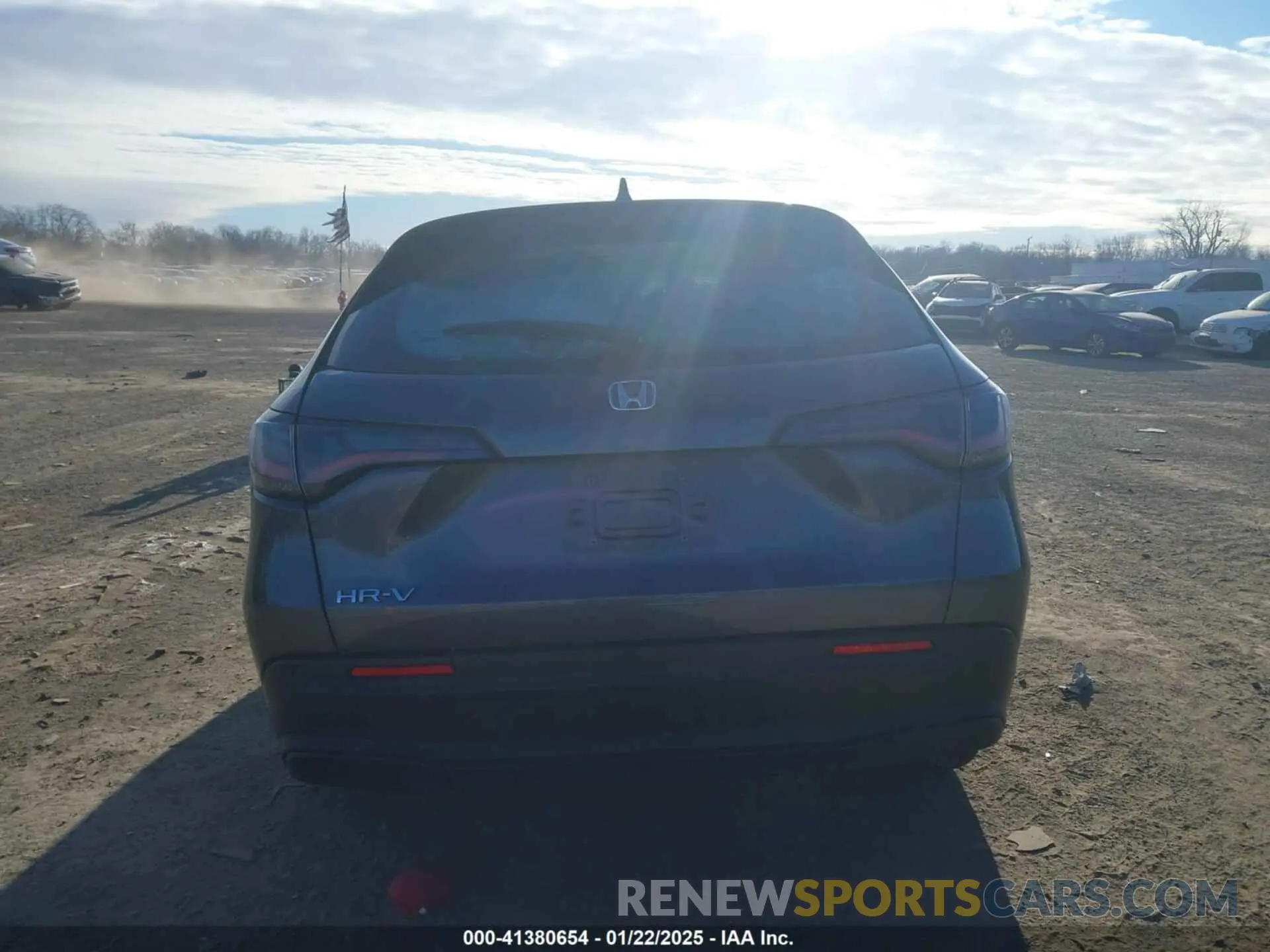 16 Photograph of a damaged car 3CZRZ2H38PM704133 HONDA HR-V 2023