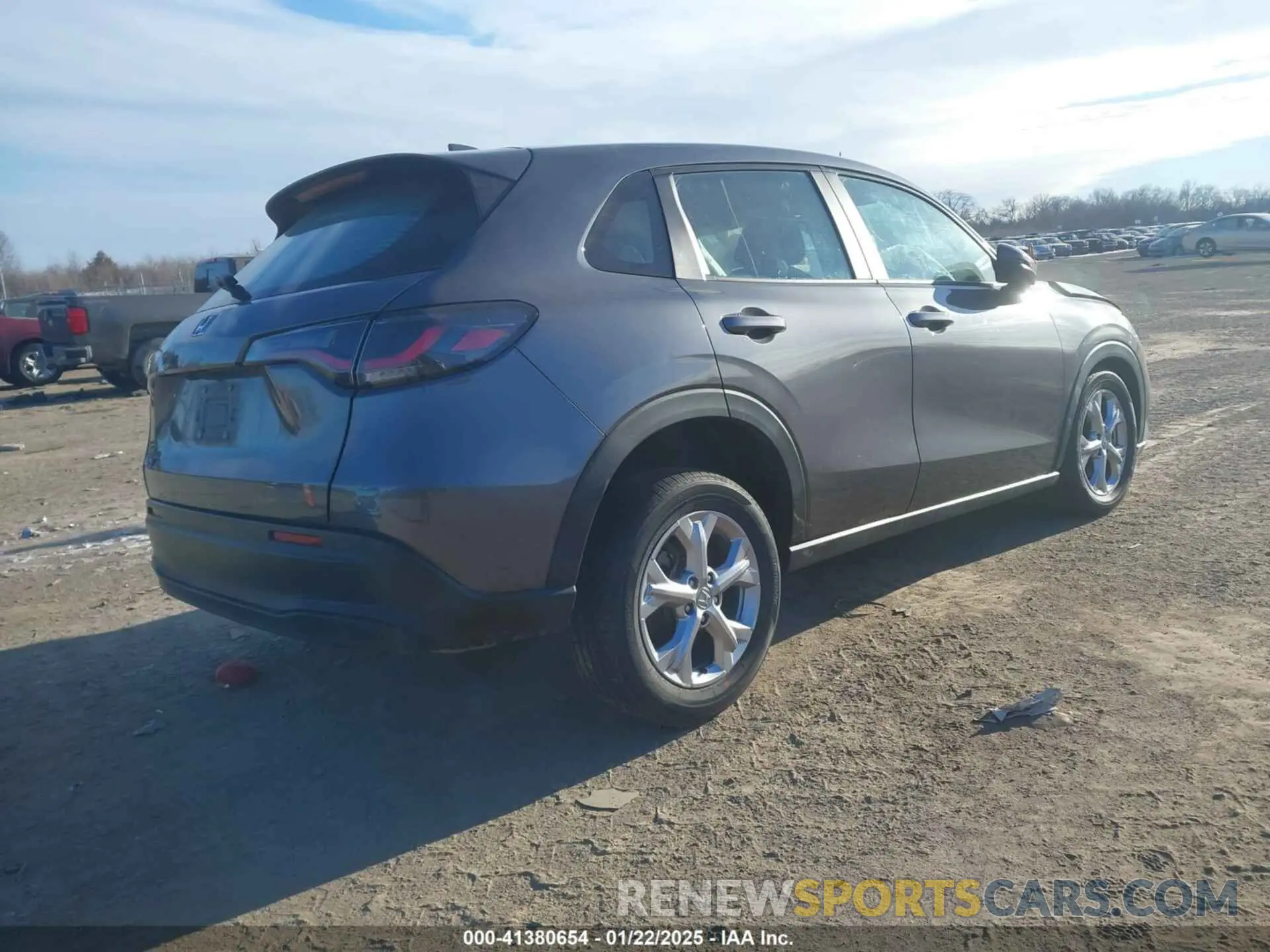 4 Photograph of a damaged car 3CZRZ2H38PM704133 HONDA HR-V 2023