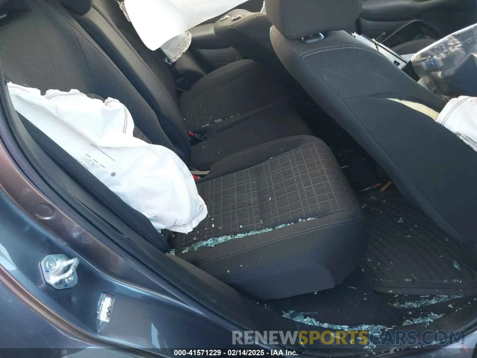8 Photograph of a damaged car 3CZRZ2H38PM709865 HONDA HR-V 2023