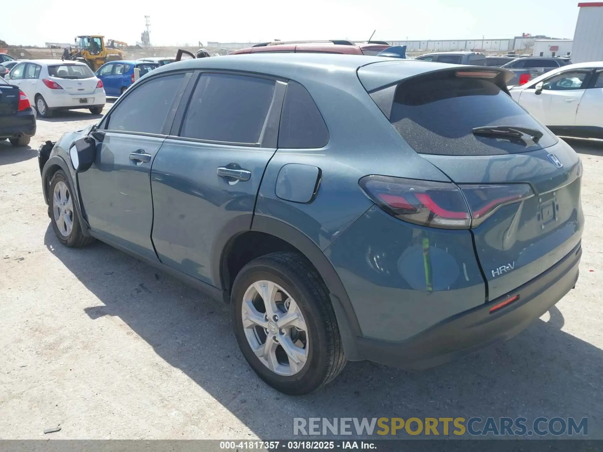 3 Photograph of a damaged car 3CZRZ2H39PM726982 HONDA HR-V 2023