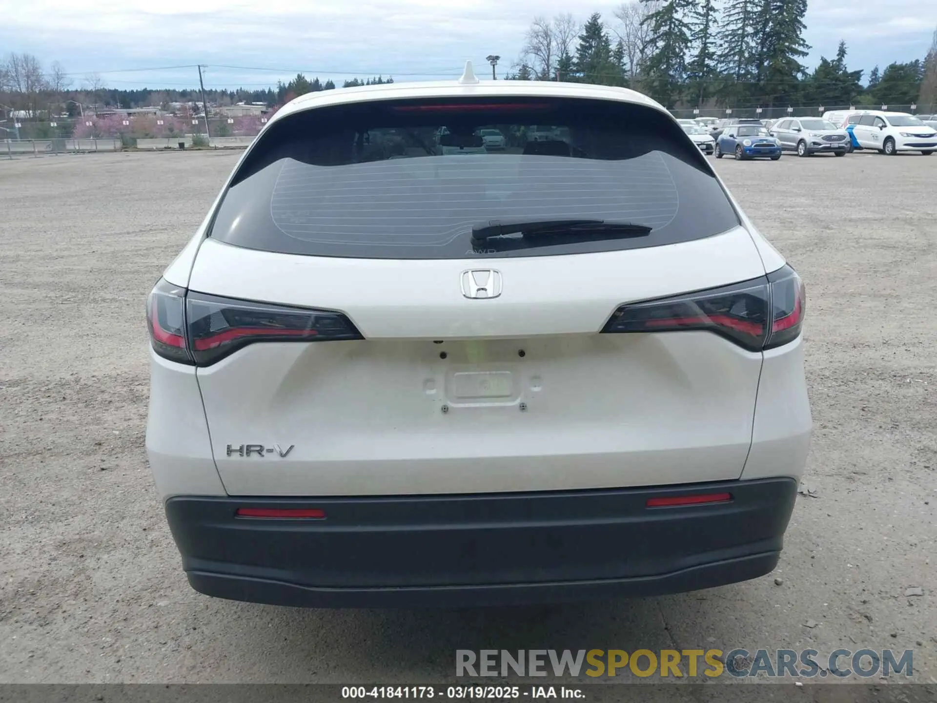 16 Photograph of a damaged car 3CZRZ2H39PM746438 HONDA HR-V 2023