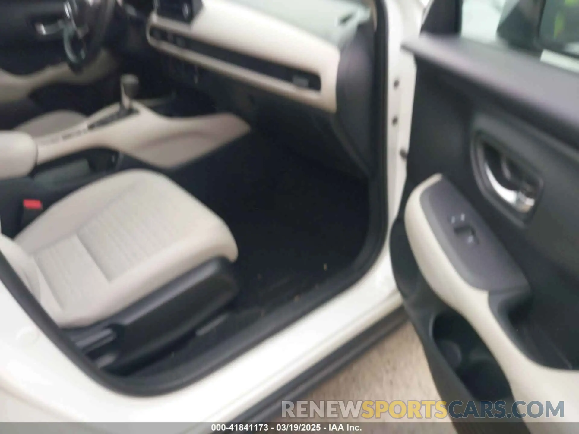 5 Photograph of a damaged car 3CZRZ2H39PM746438 HONDA HR-V 2023