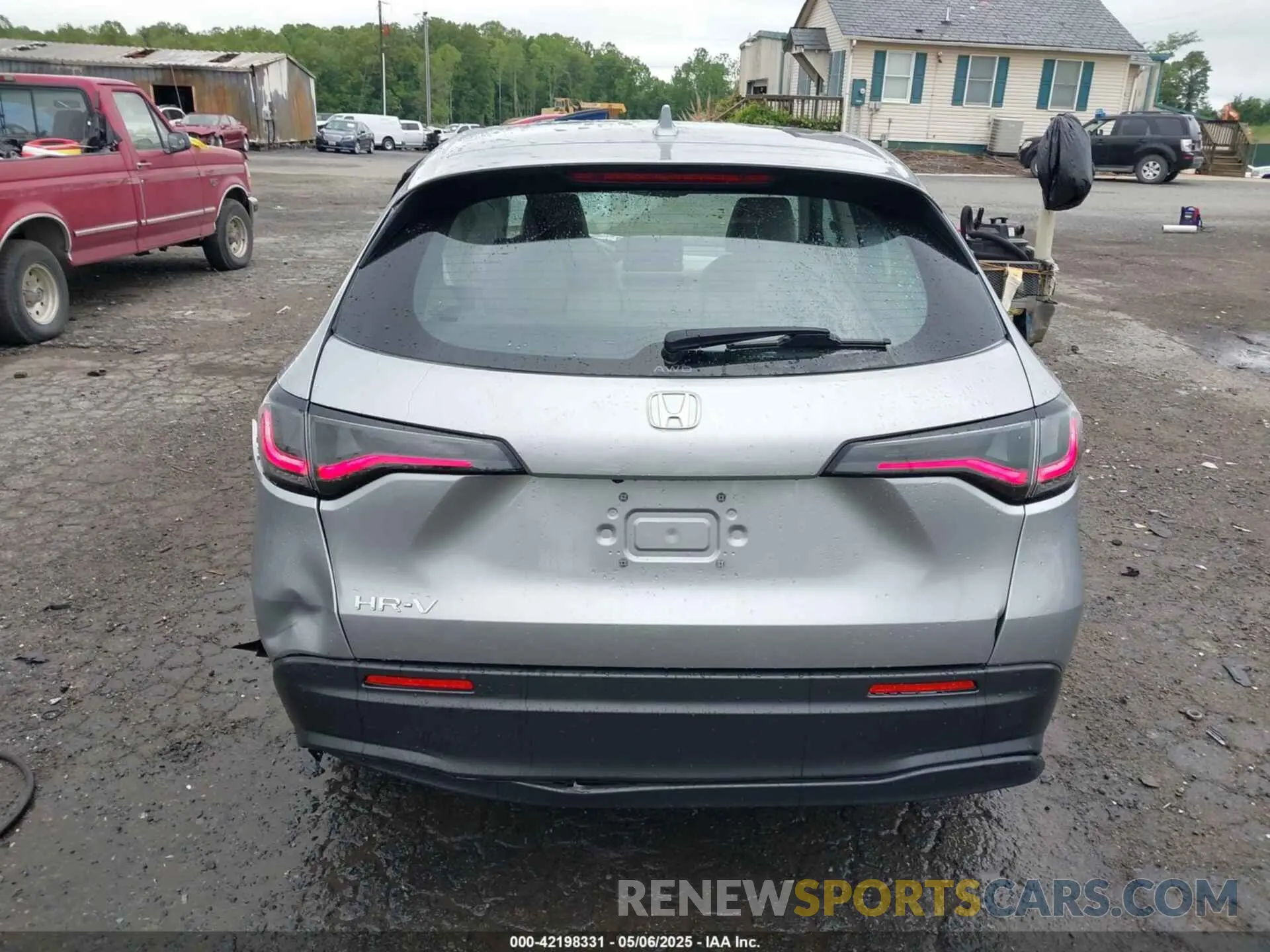 16 Photograph of a damaged car 3CZRZ2H3XPM746951 HONDA HR-V 2023