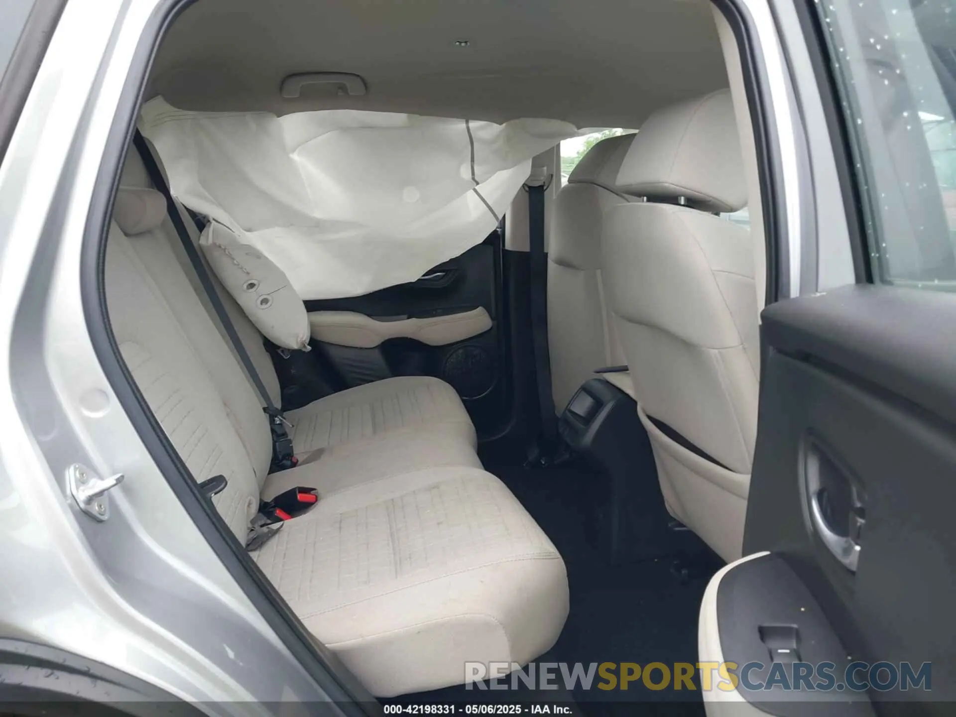 8 Photograph of a damaged car 3CZRZ2H3XPM746951 HONDA HR-V 2023