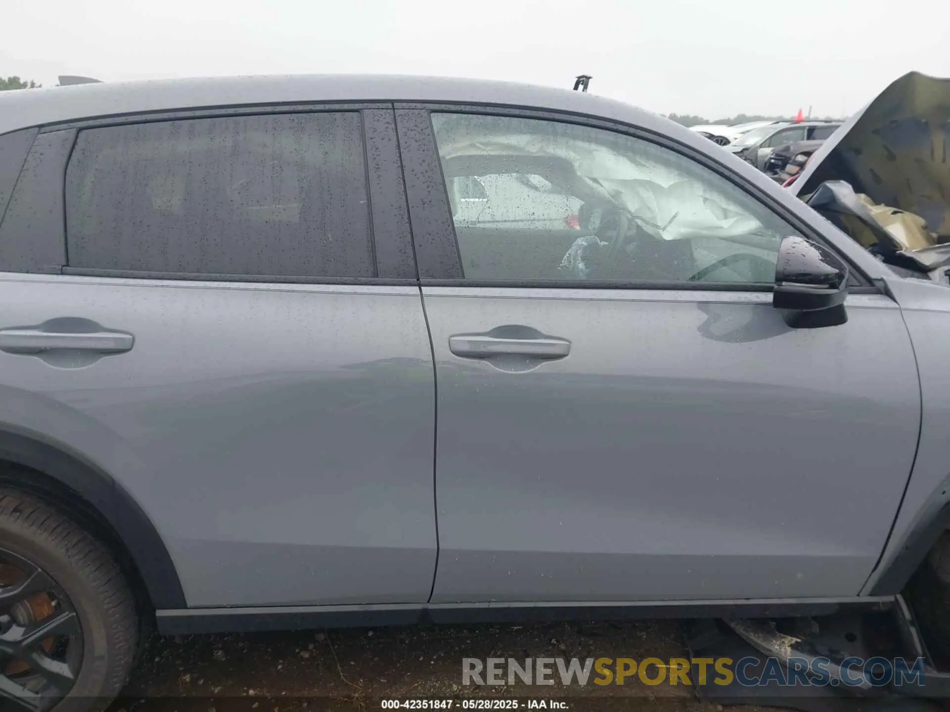 13 Photograph of a damaged car 3CZRZ2H50PM749004 HONDA HR-V 2023