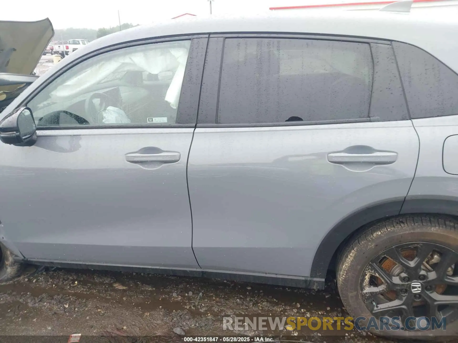14 Photograph of a damaged car 3CZRZ2H50PM749004 HONDA HR-V 2023