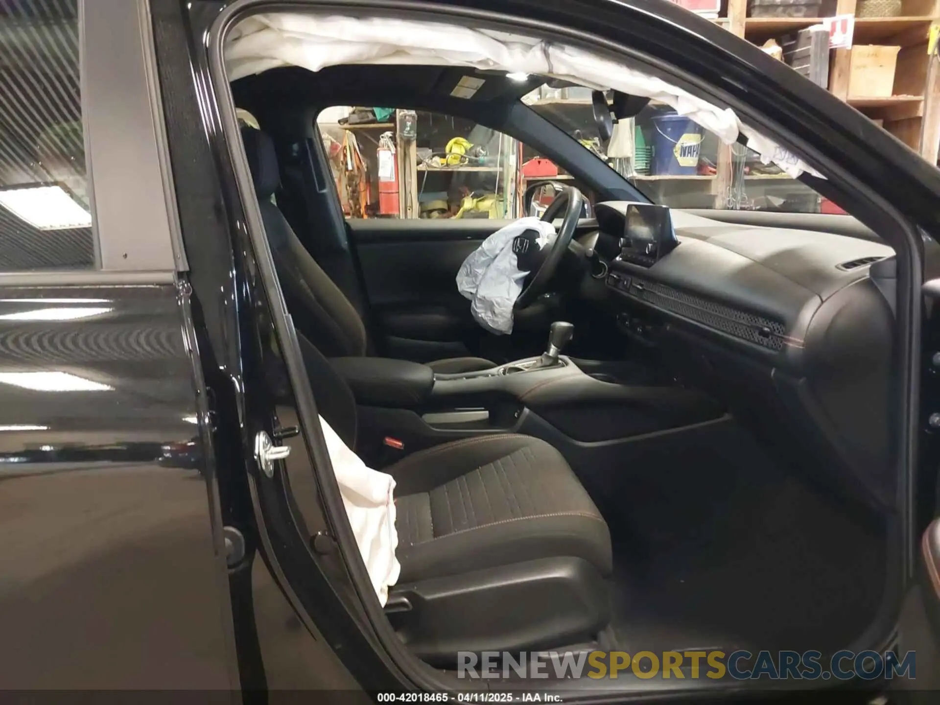 5 Photograph of a damaged car 3CZRZ2H50PM750556 HONDA HR-V 2023