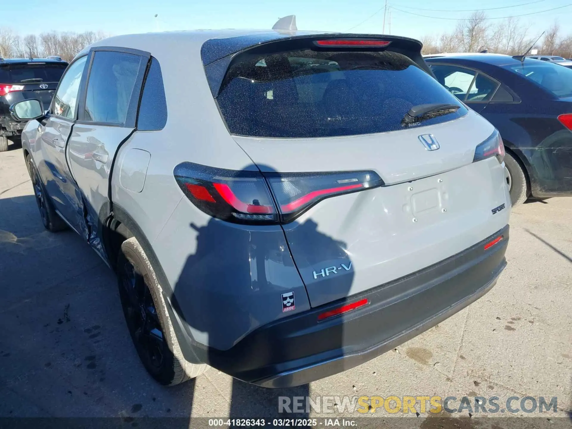 3 Photograph of a damaged car 3CZRZ2H51PM701897 HONDA HR-V 2023
