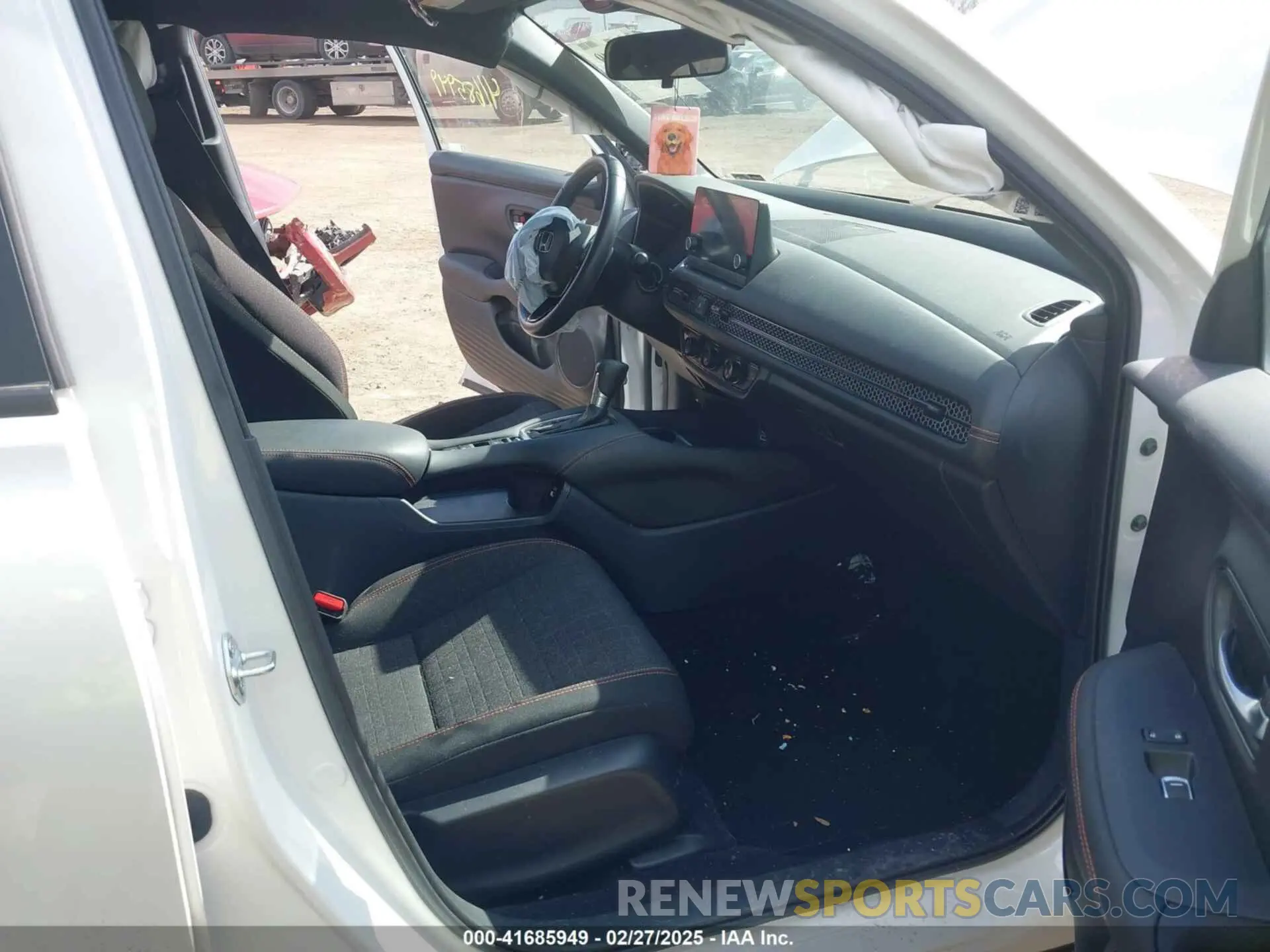 5 Photograph of a damaged car 3CZRZ2H51PM718327 HONDA HR-V 2023