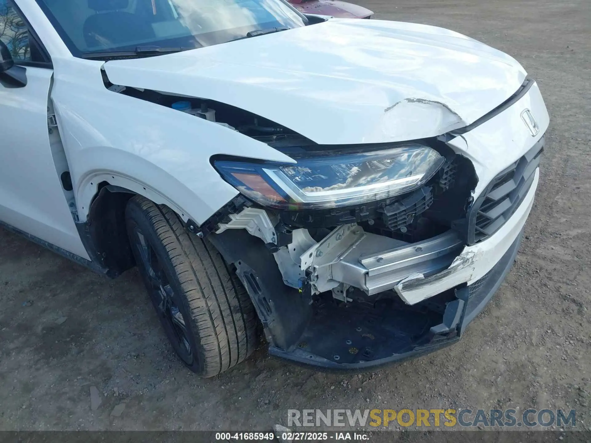 6 Photograph of a damaged car 3CZRZ2H51PM718327 HONDA HR-V 2023