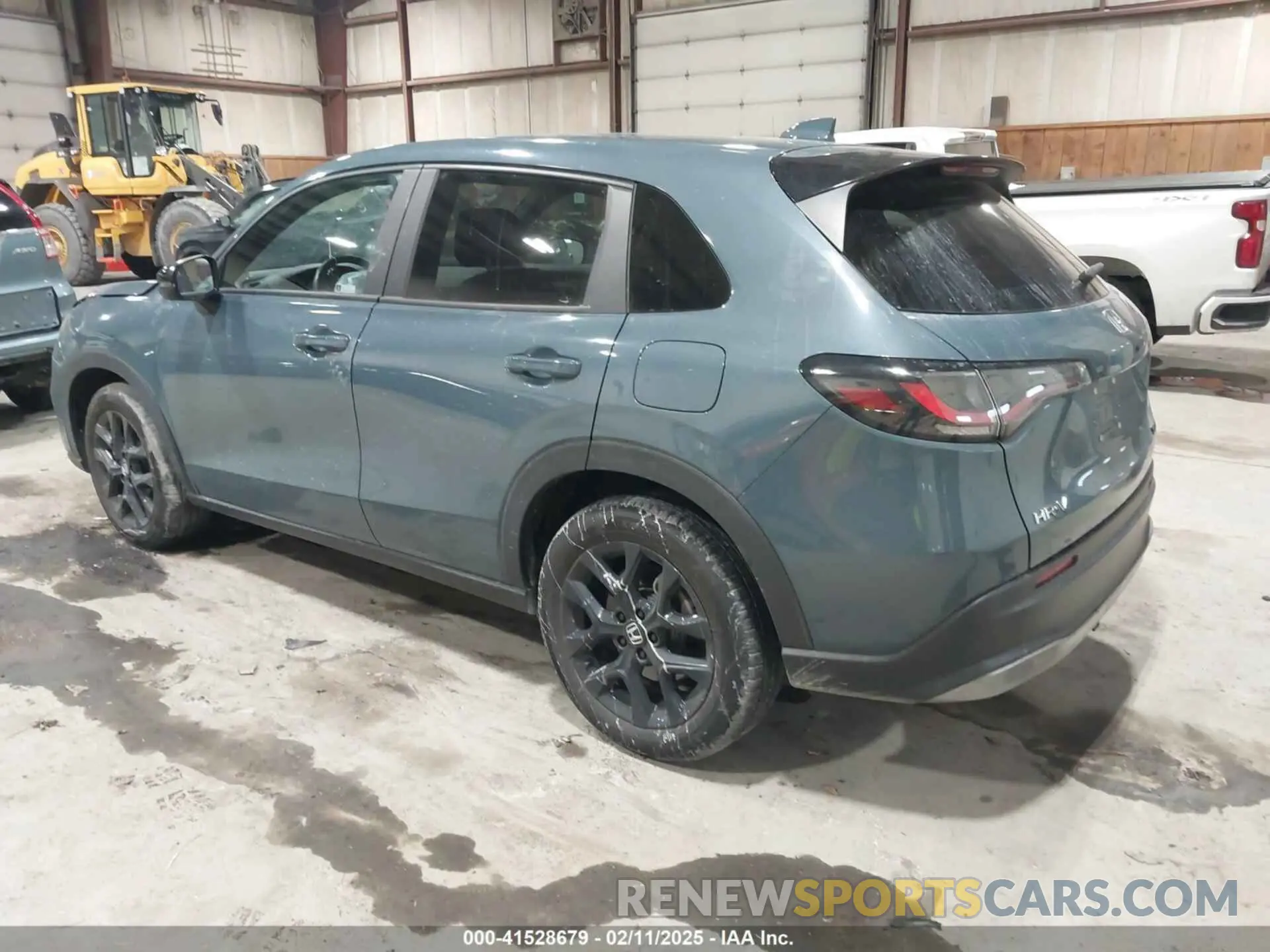 3 Photograph of a damaged car 3CZRZ2H55PM744848 HONDA HR-V 2023