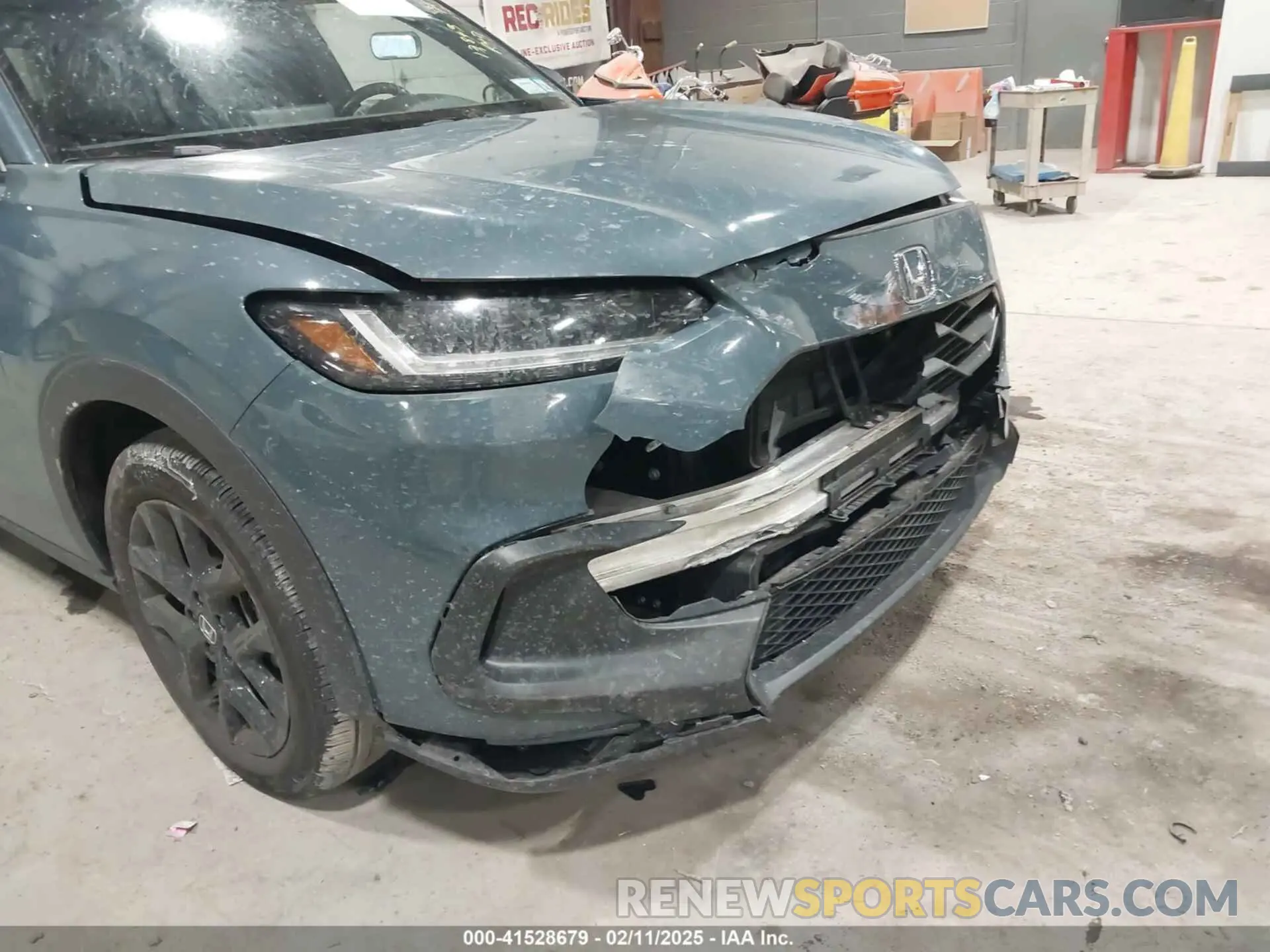 6 Photograph of a damaged car 3CZRZ2H55PM744848 HONDA HR-V 2023