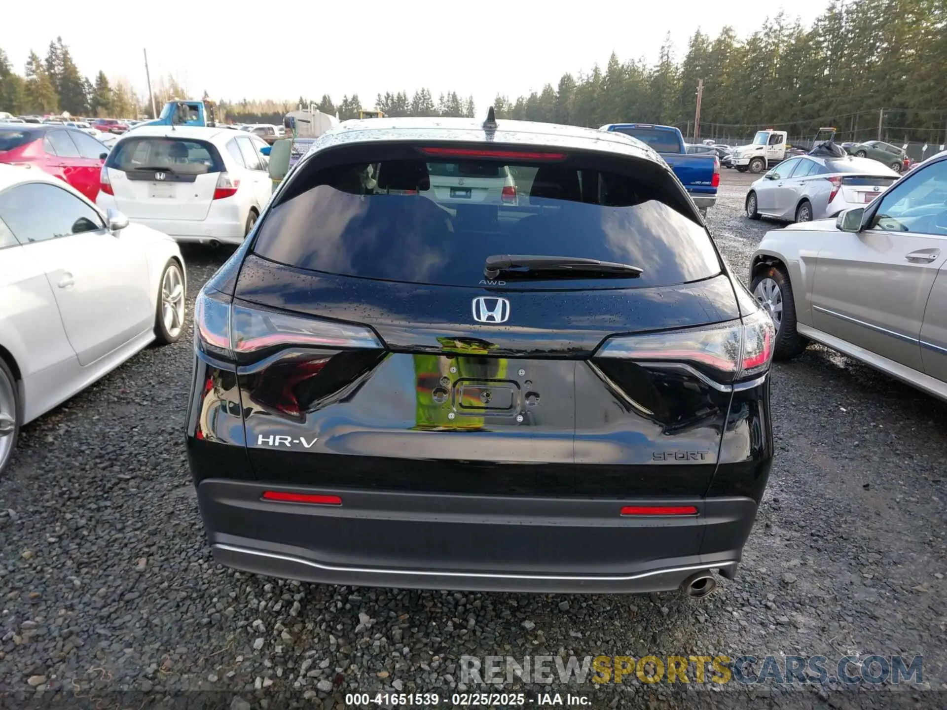 16 Photograph of a damaged car 3CZRZ2H55PM749693 HONDA HR-V 2023