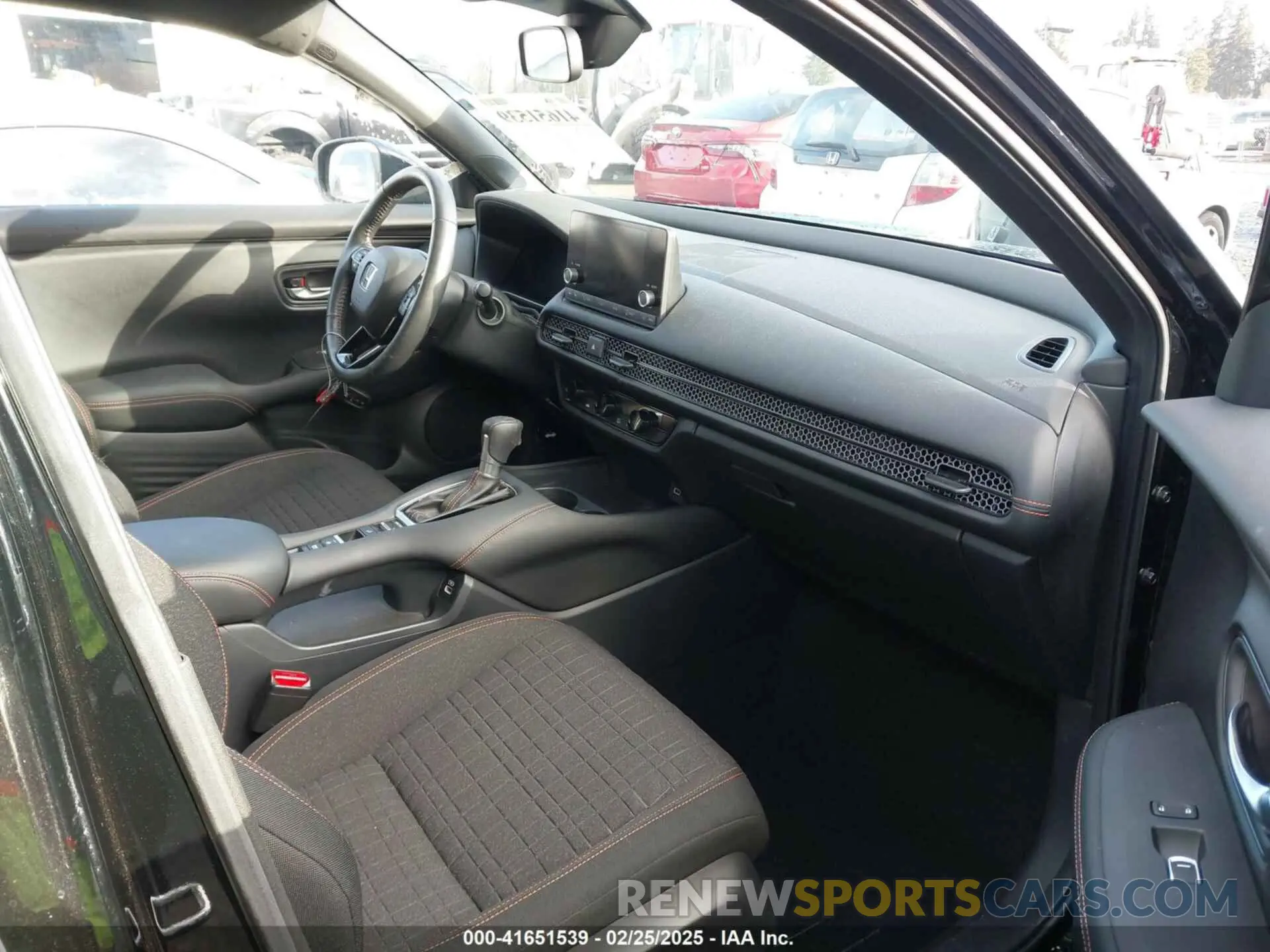 5 Photograph of a damaged car 3CZRZ2H55PM749693 HONDA HR-V 2023