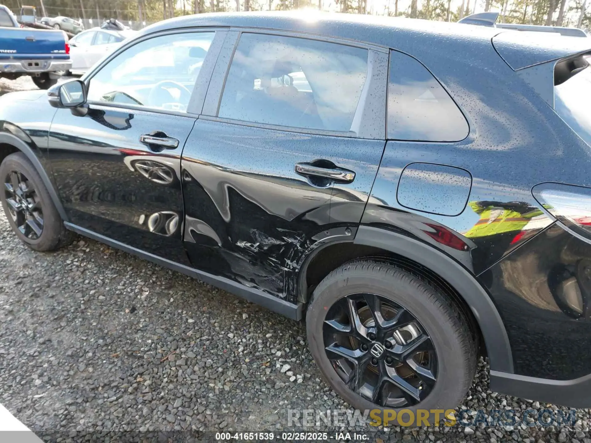 6 Photograph of a damaged car 3CZRZ2H55PM749693 HONDA HR-V 2023