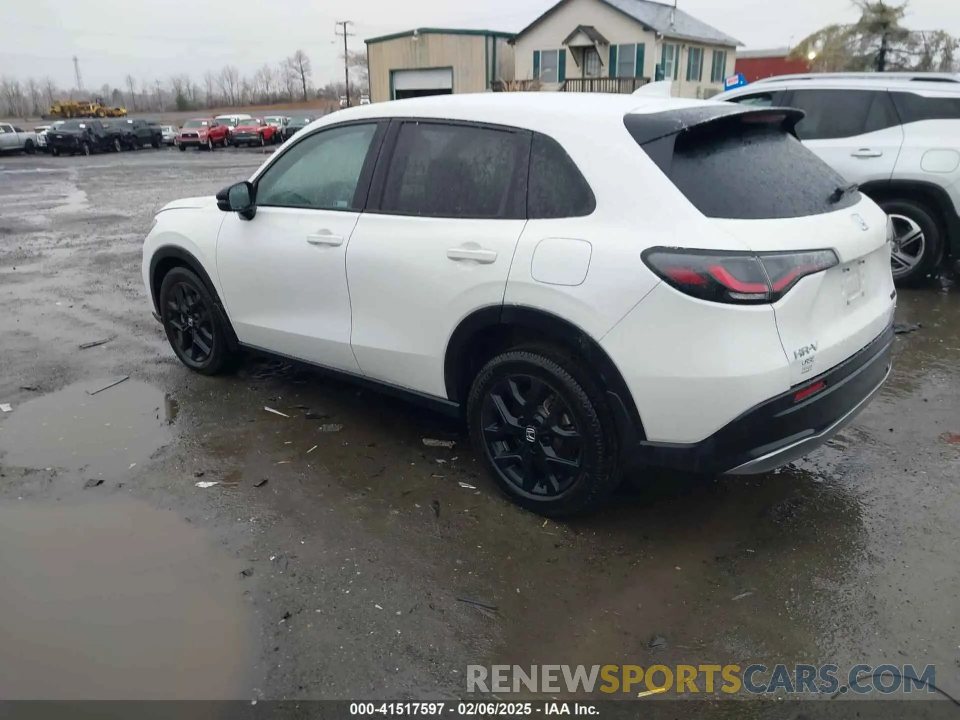 3 Photograph of a damaged car 3CZRZ2H56PM707128 HONDA HR-V 2023