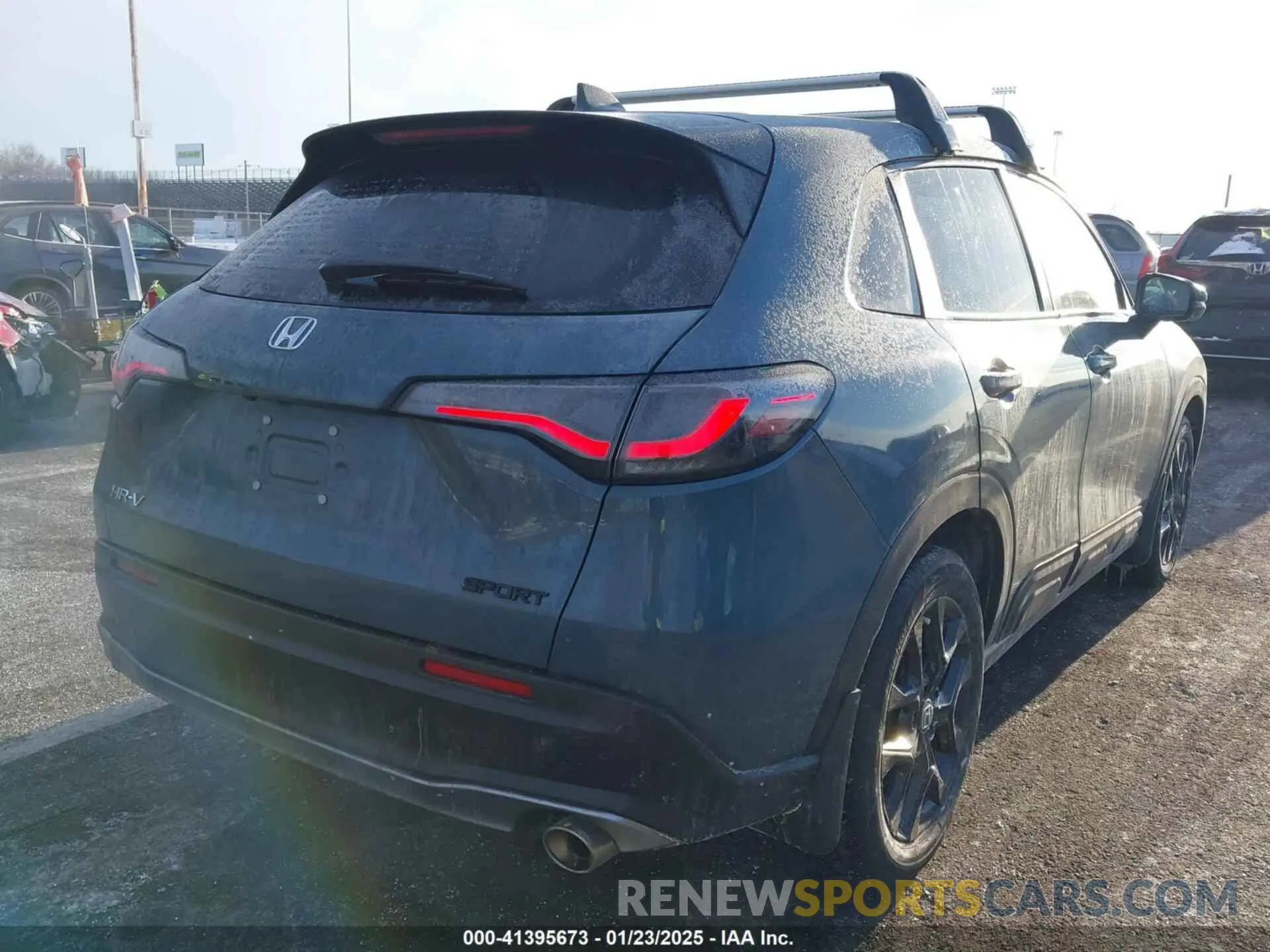 4 Photograph of a damaged car 3CZRZ2H56PM715360 HONDA HR-V 2023
