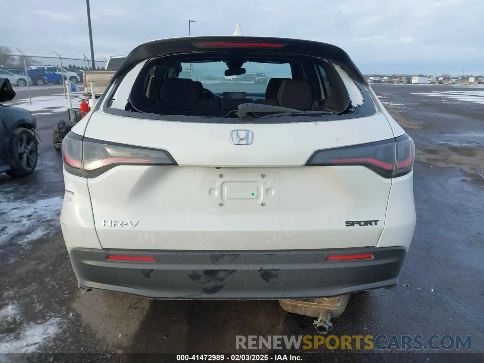 16 Photograph of a damaged car 3CZRZ2H56PM723362 HONDA HR-V 2023
