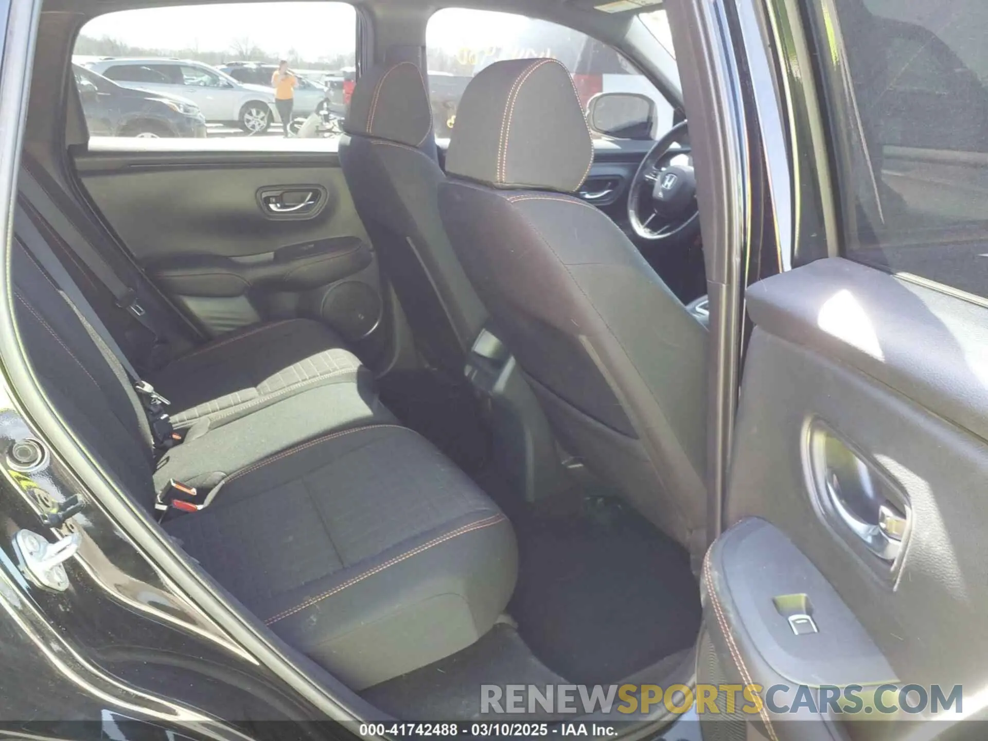 8 Photograph of a damaged car 3CZRZ2H58PM717238 HONDA HR-V 2023