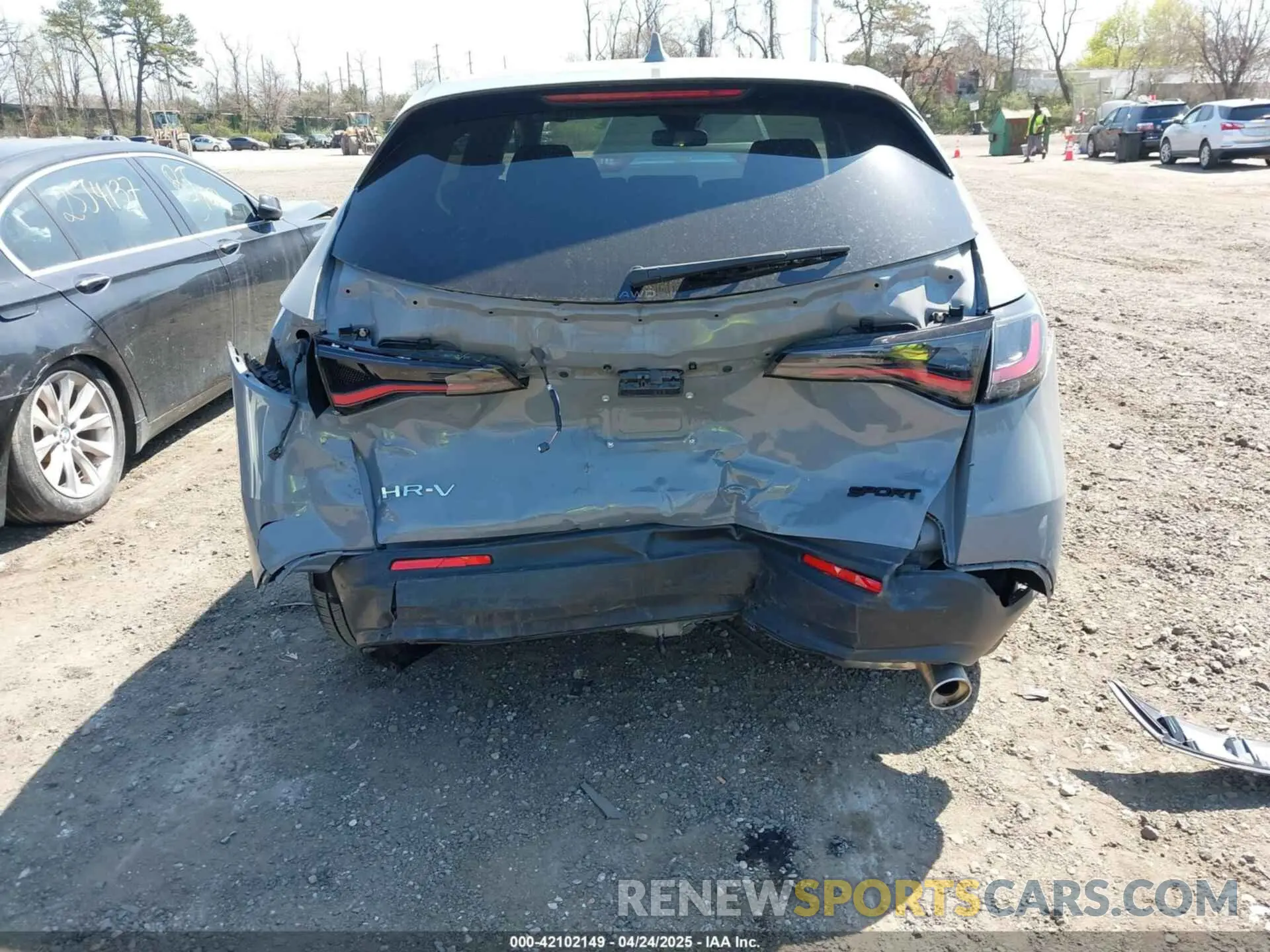 16 Photograph of a damaged car 3CZRZ2H58PM723850 HONDA HR-V 2023
