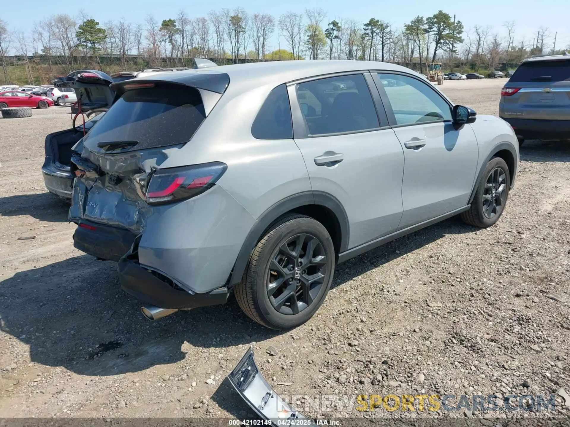 4 Photograph of a damaged car 3CZRZ2H58PM723850 HONDA HR-V 2023