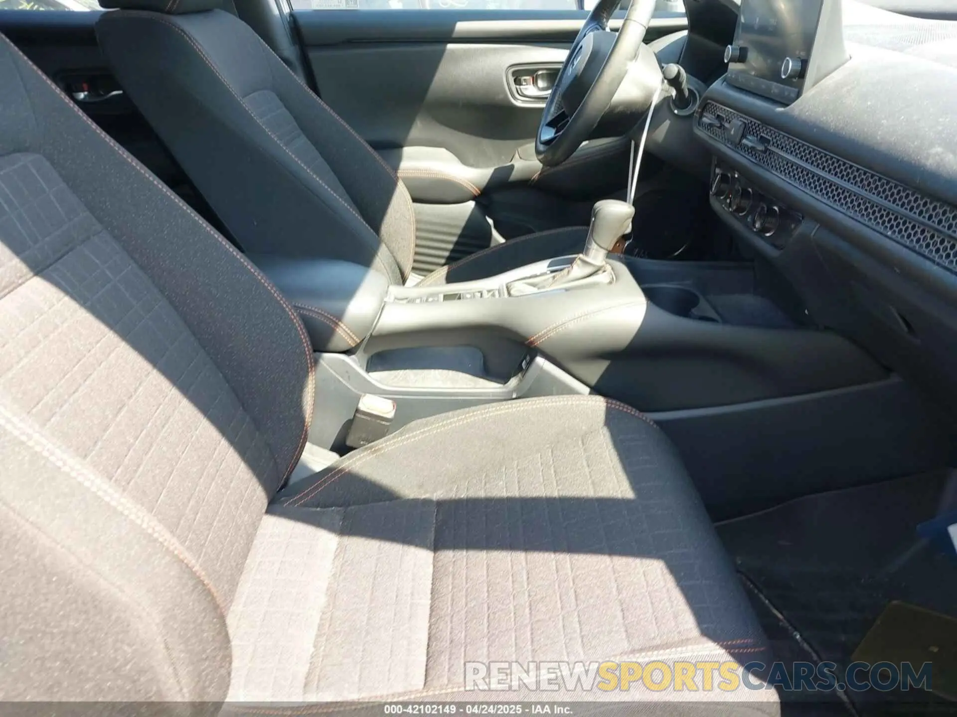 5 Photograph of a damaged car 3CZRZ2H58PM723850 HONDA HR-V 2023