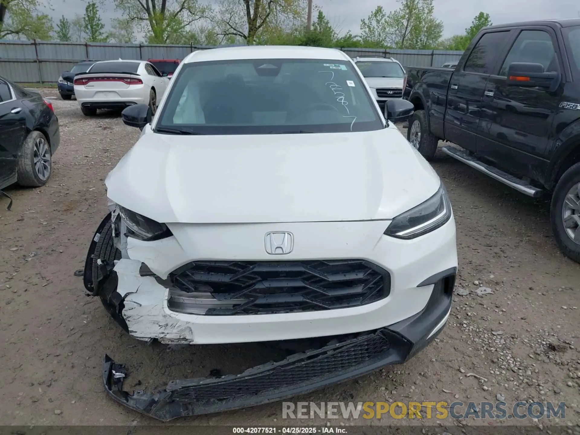 13 Photograph of a damaged car 3CZRZ2H59PM725817 HONDA HR-V 2023