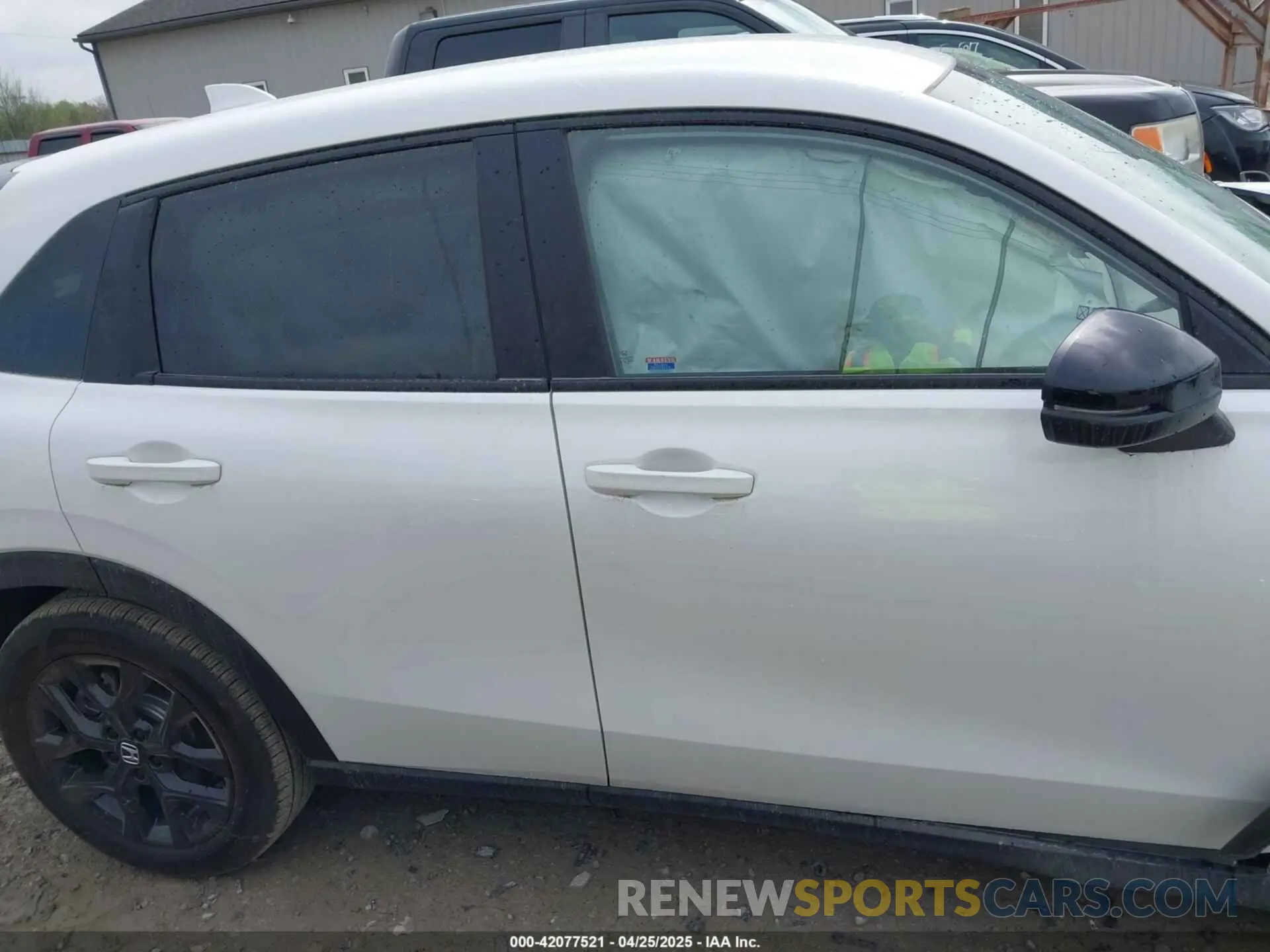 14 Photograph of a damaged car 3CZRZ2H59PM725817 HONDA HR-V 2023