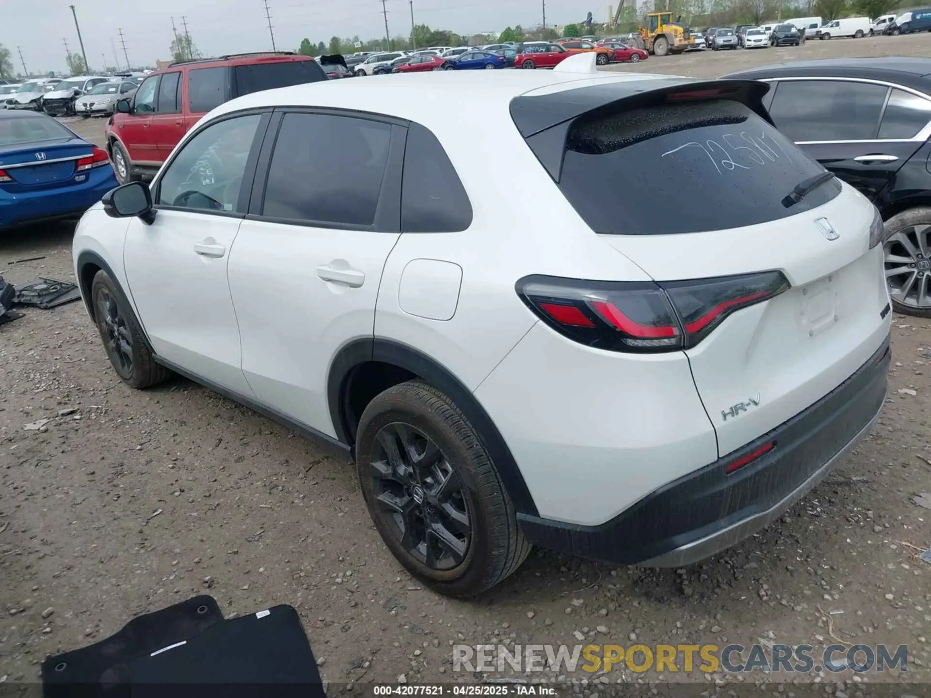 3 Photograph of a damaged car 3CZRZ2H59PM725817 HONDA HR-V 2023
