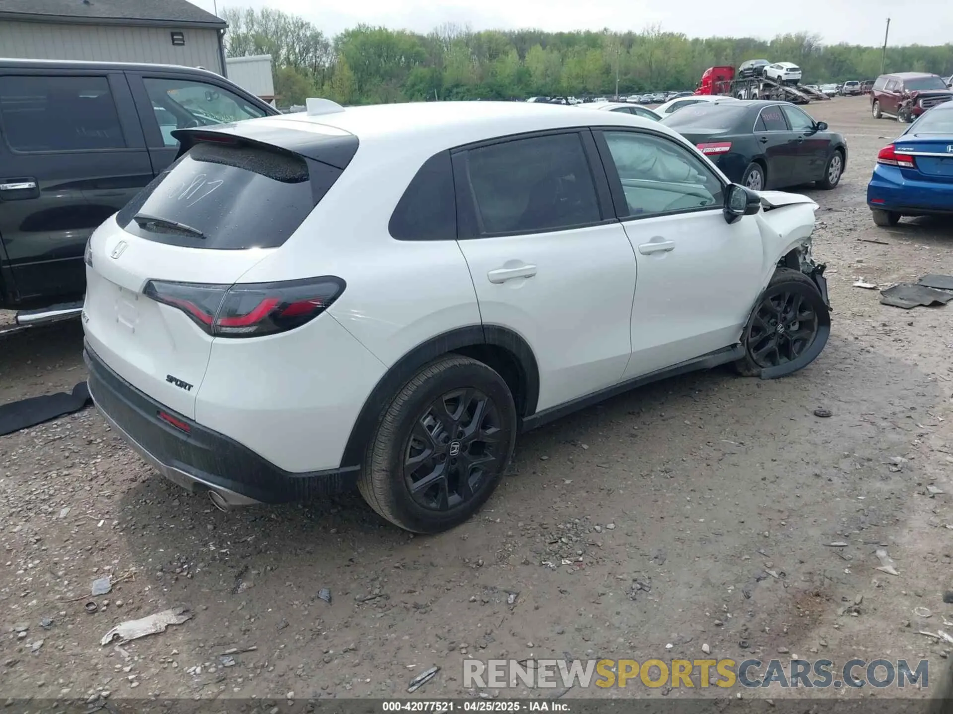 4 Photograph of a damaged car 3CZRZ2H59PM725817 HONDA HR-V 2023