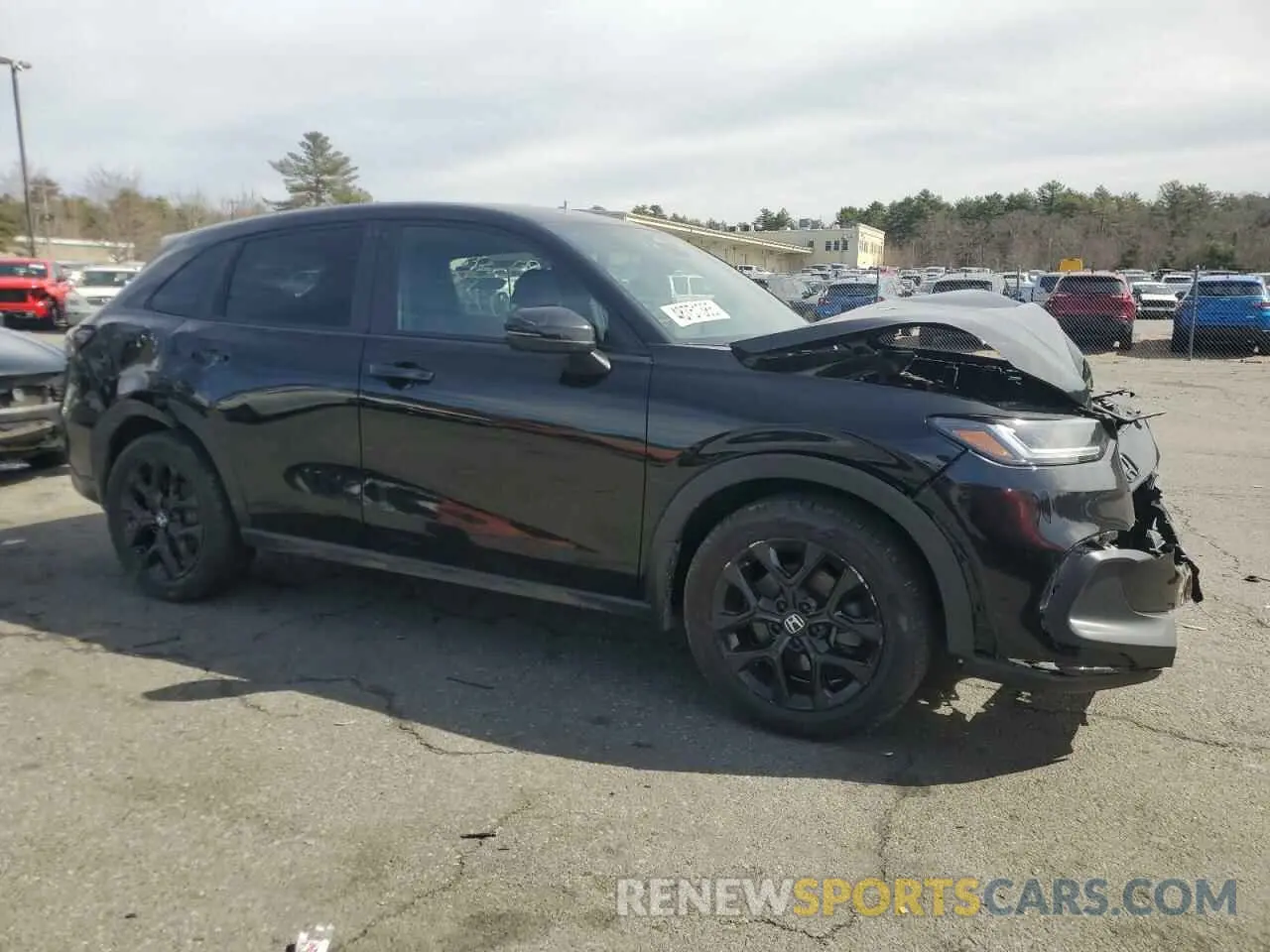 4 Photograph of a damaged car 3CZRZ2H5XPM718374 HONDA HR-V 2023