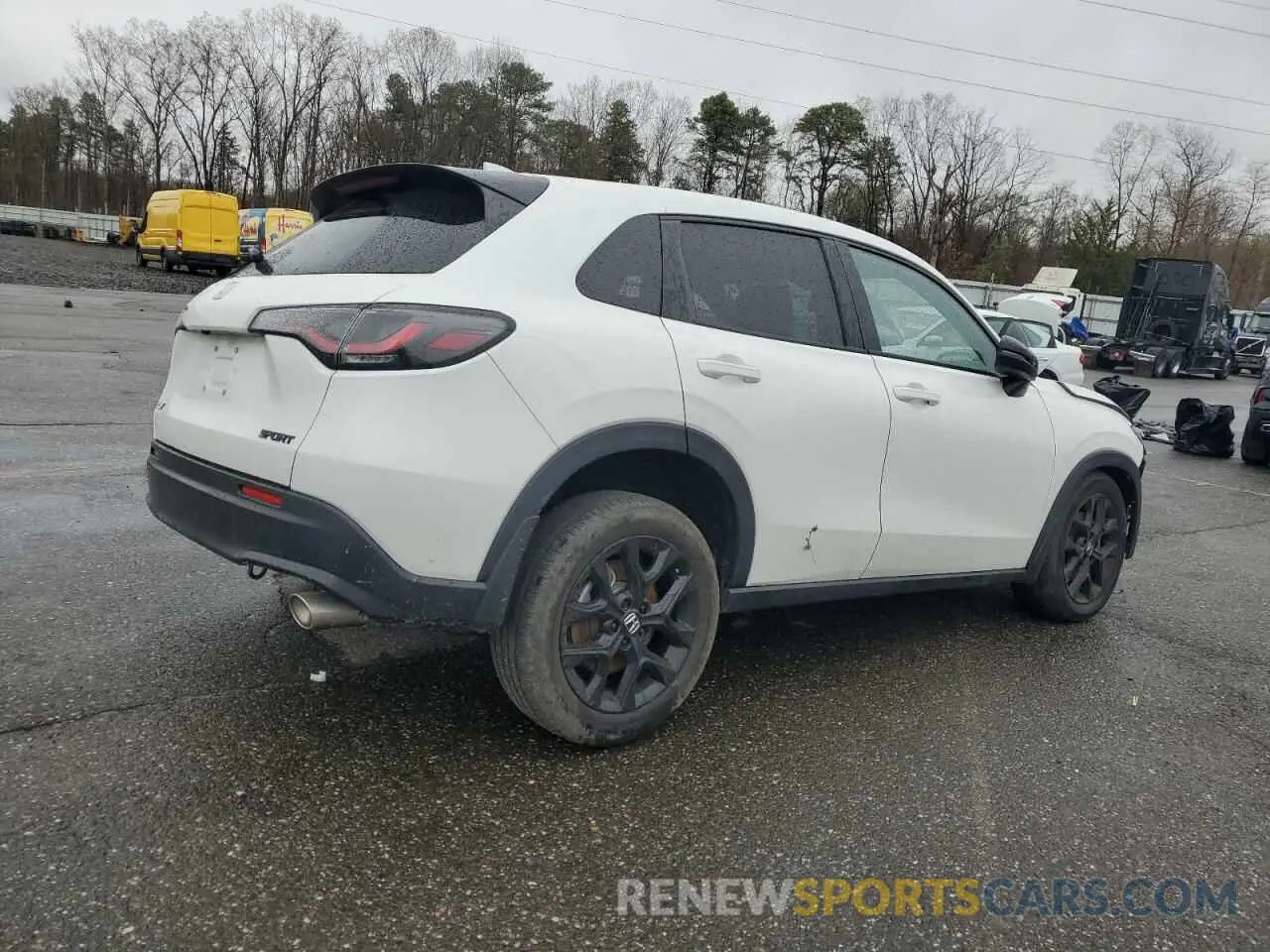 3 Photograph of a damaged car 3CZRZ2H5XPM722912 HONDA HR-V 2023