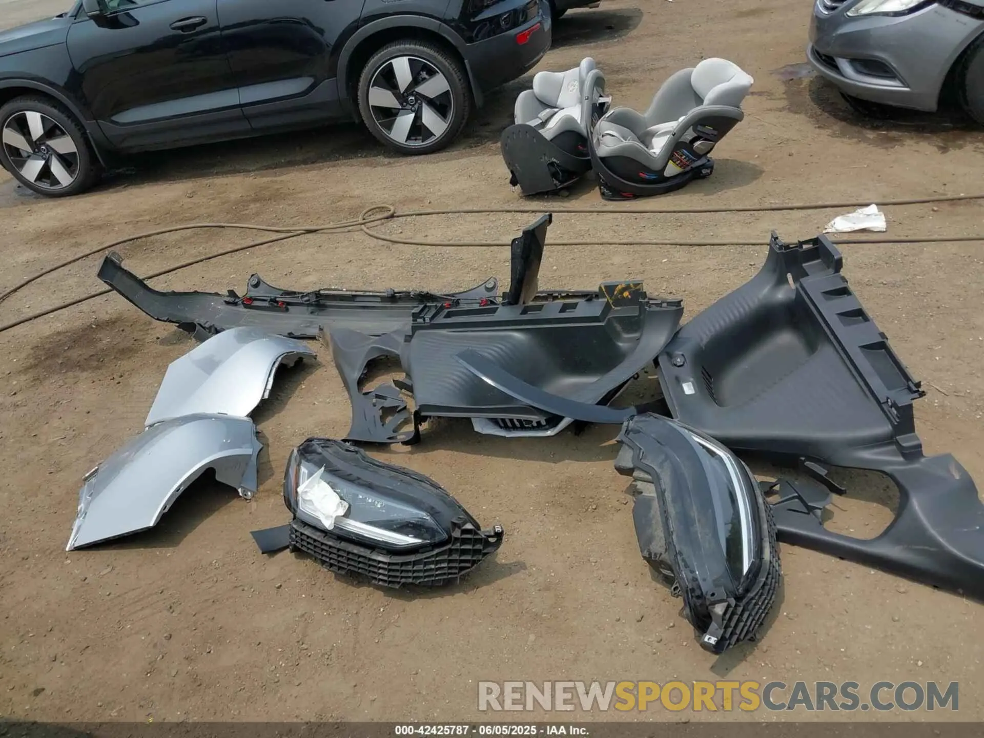 12 Photograph of a damaged car 3CZRZ2H70PM726677 HONDA HR-V 2023