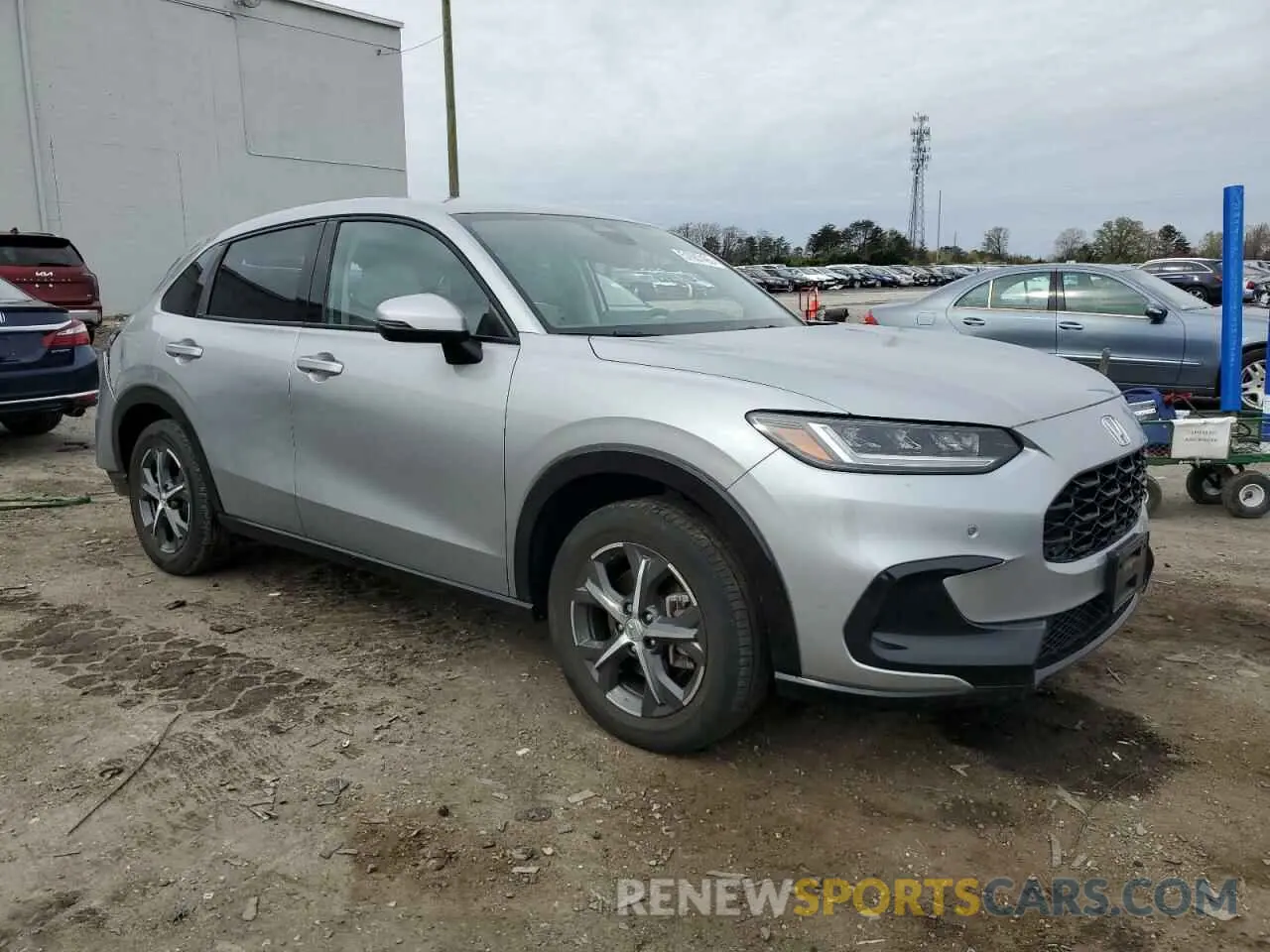 4 Photograph of a damaged car 3CZRZ2H75PM717764 HONDA HR-V 2023