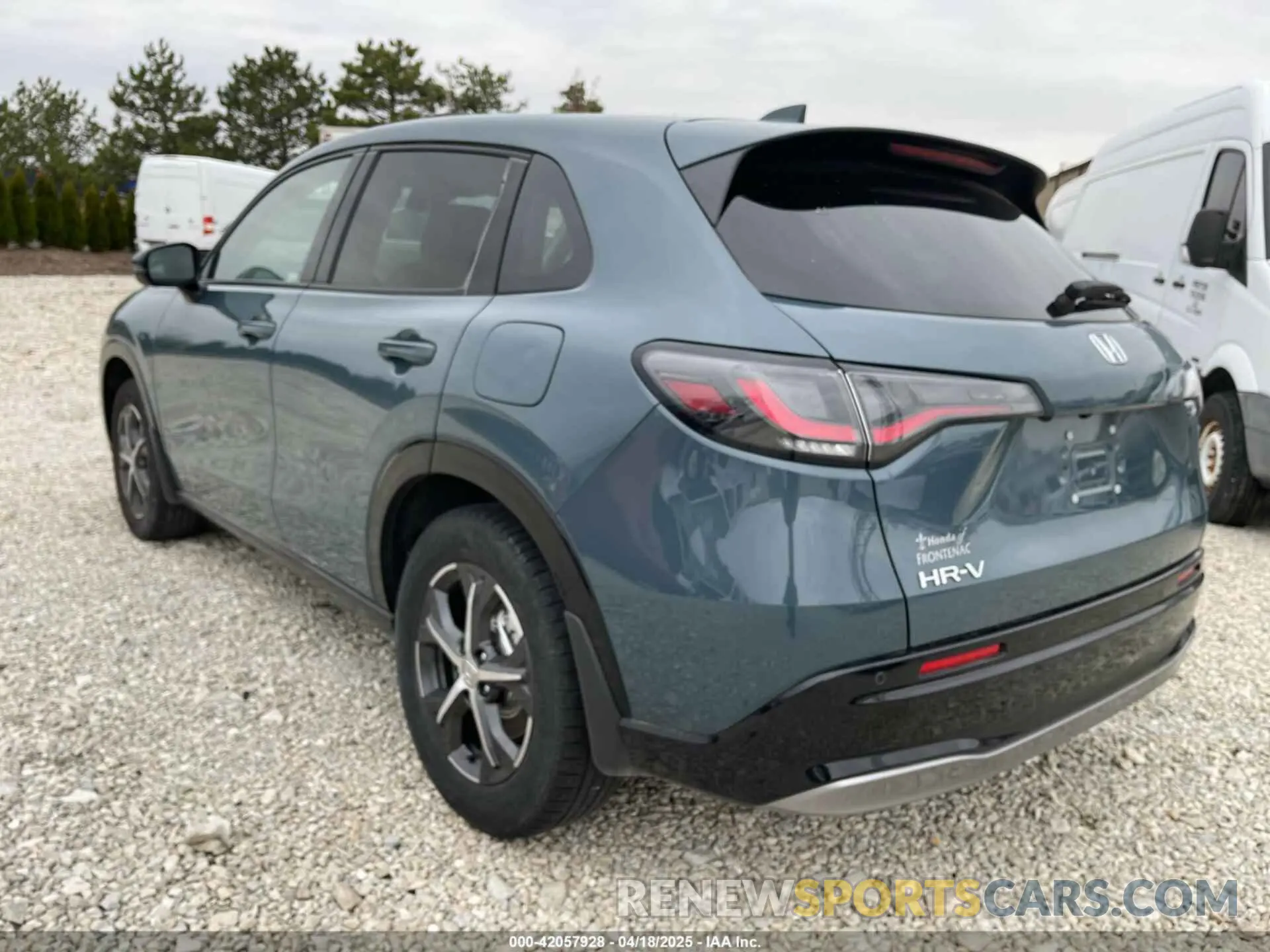3 Photograph of a damaged car 3CZRZ2H77PM749634 HONDA HR-V 2023