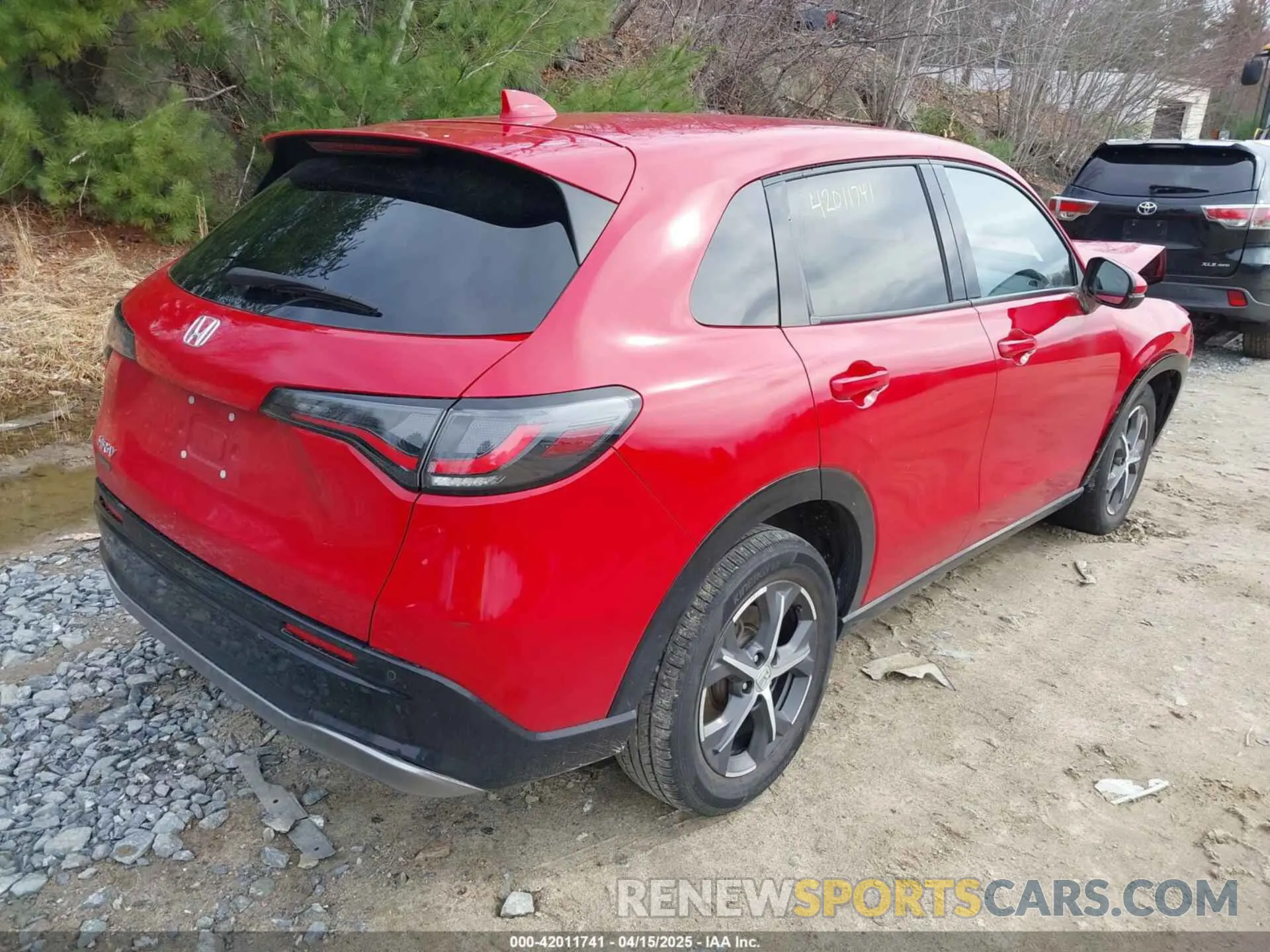 4 Photograph of a damaged car 3CZRZ2H78PM707875 HONDA HR-V 2023