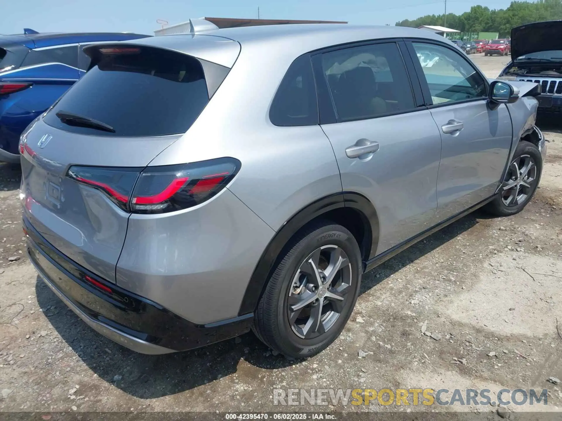4 Photograph of a damaged car 3CZRZ2H79PM709621 HONDA HR-V 2023