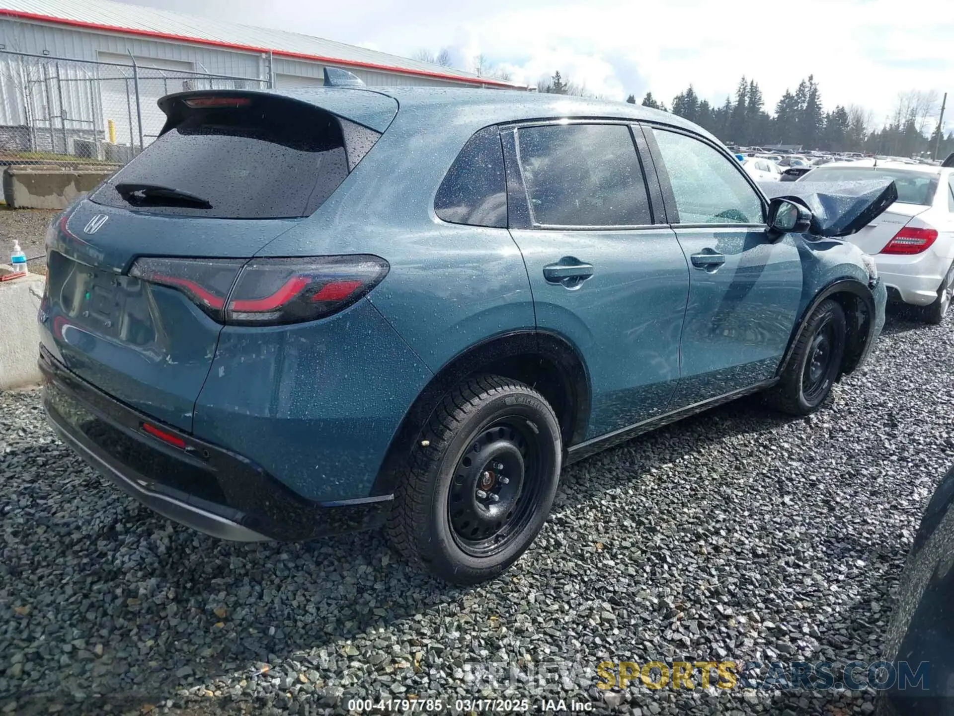 4 Photograph of a damaged car 3CZRZ2H79PM739038 HONDA HR-V 2023